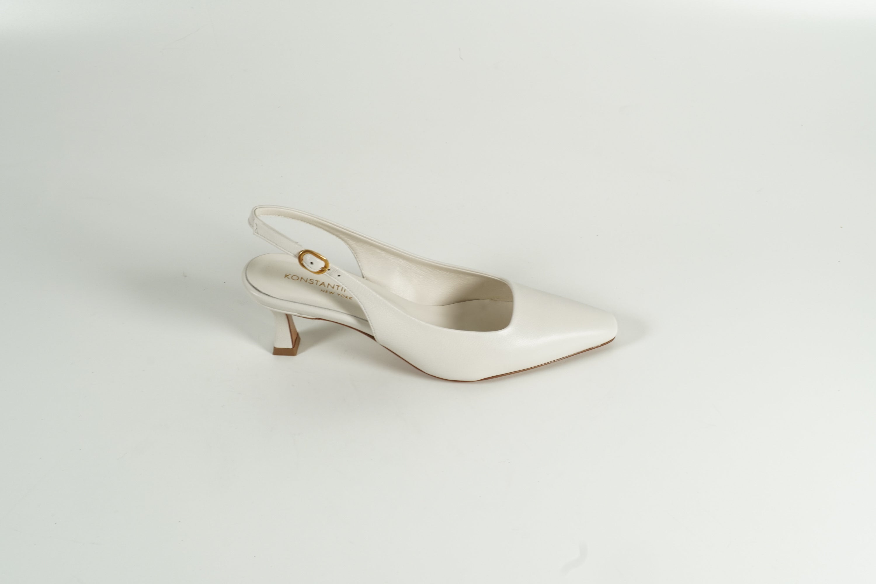 Pumps White