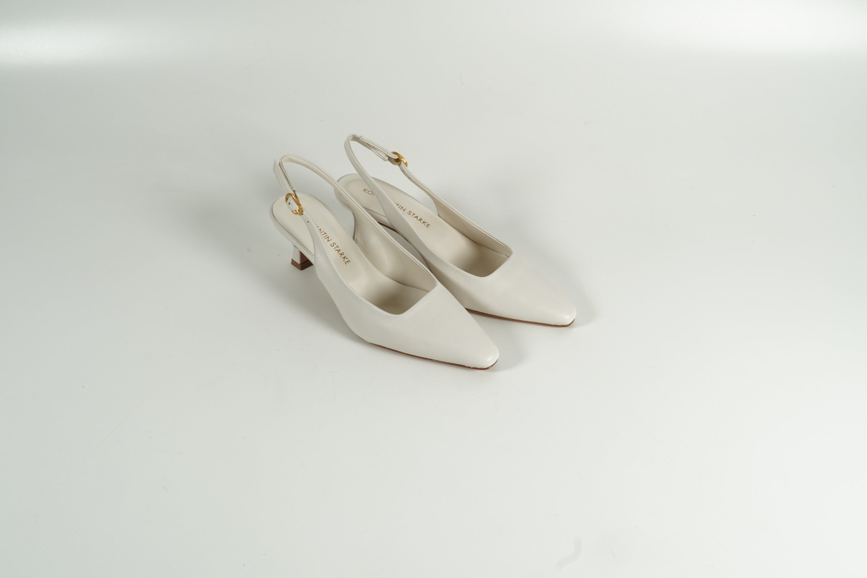 Pumps White