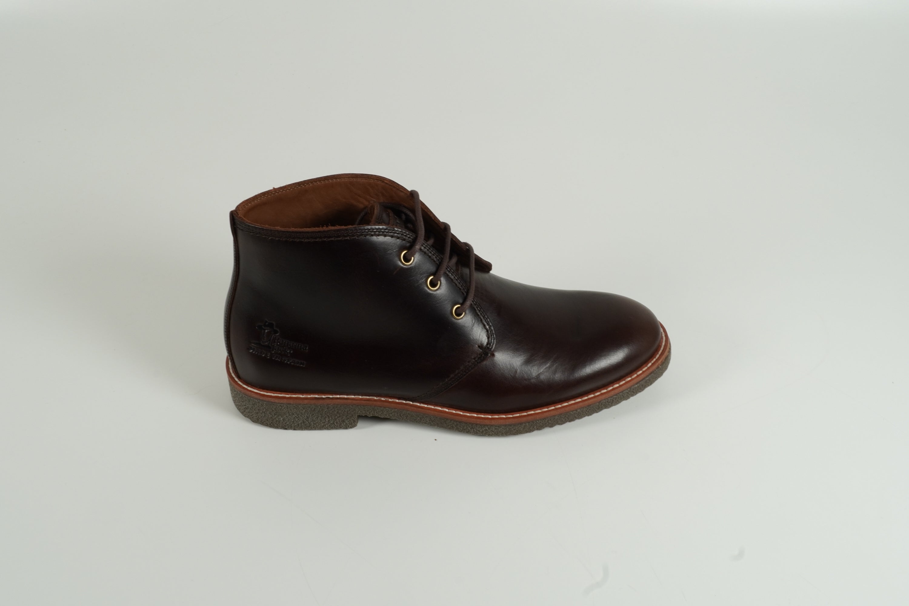 Chaussure à lacets marron