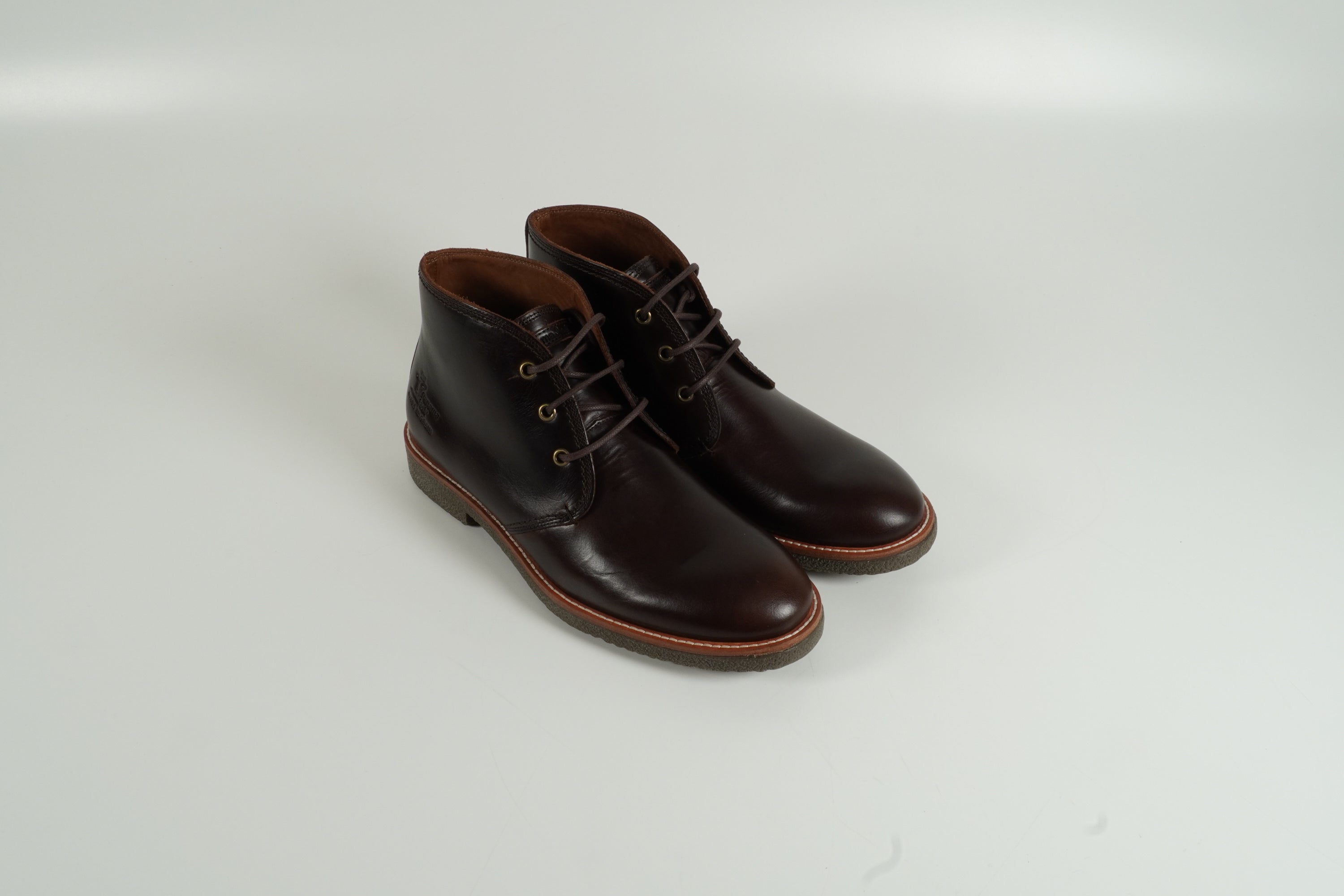 Chaussure à lacets marron