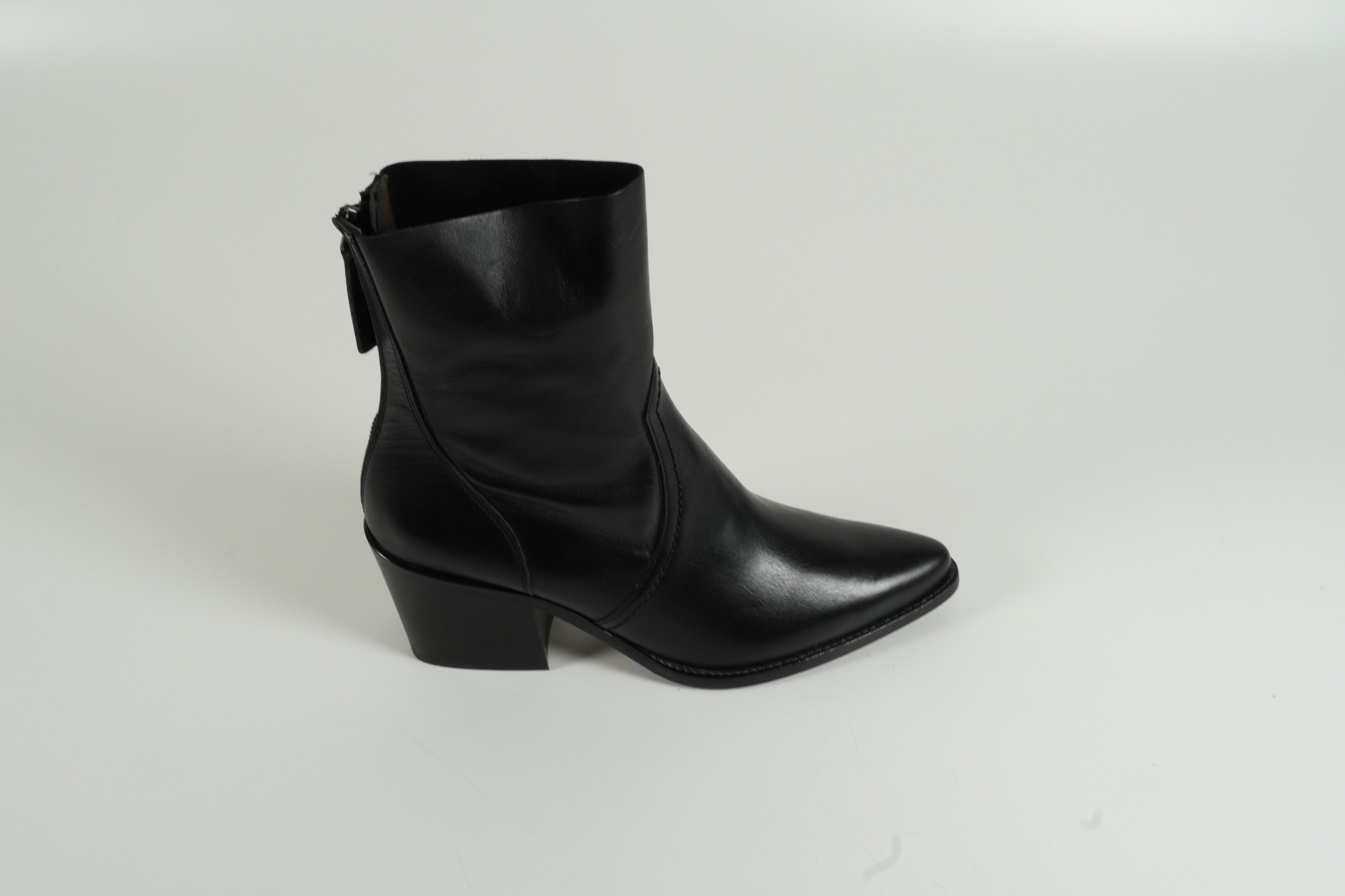 Boot Schwarz