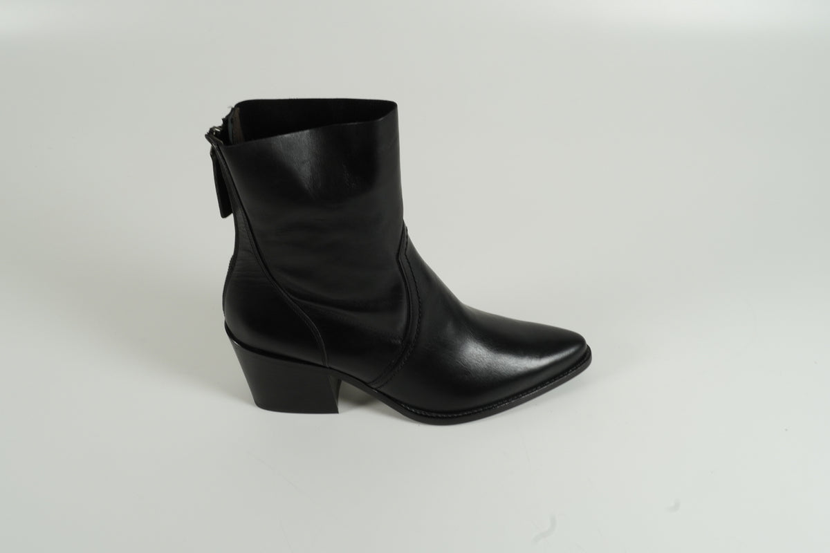 Boot Schwarz