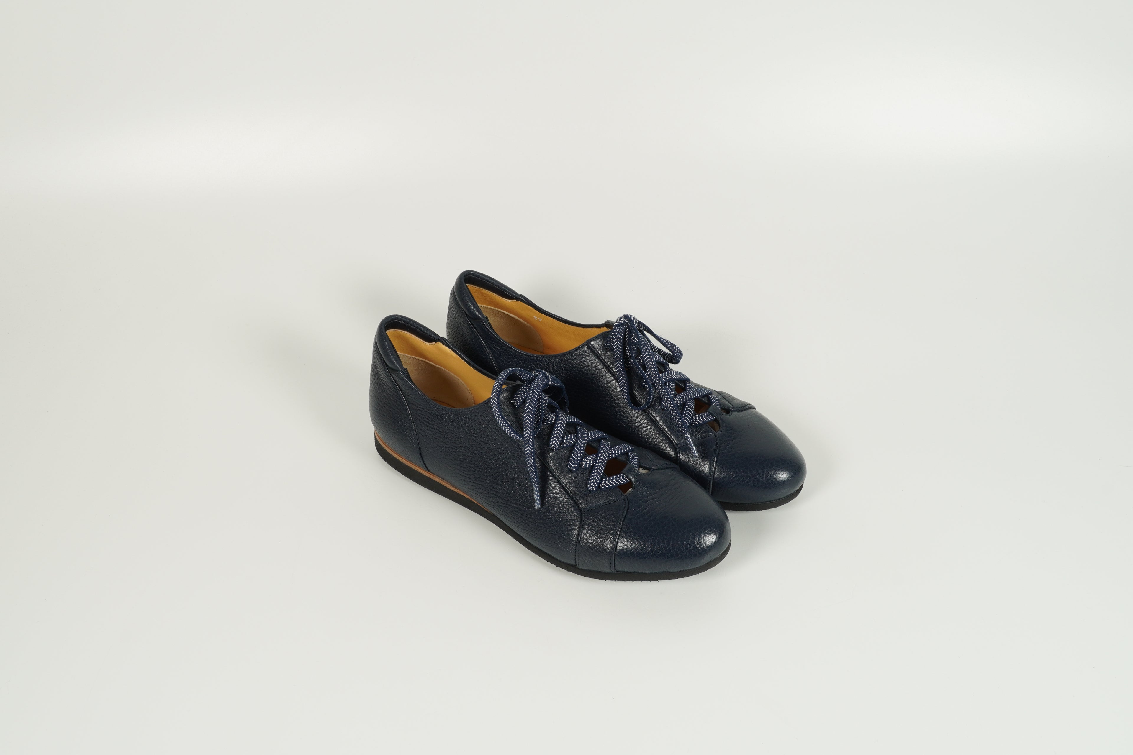 Sneaker Schwarz