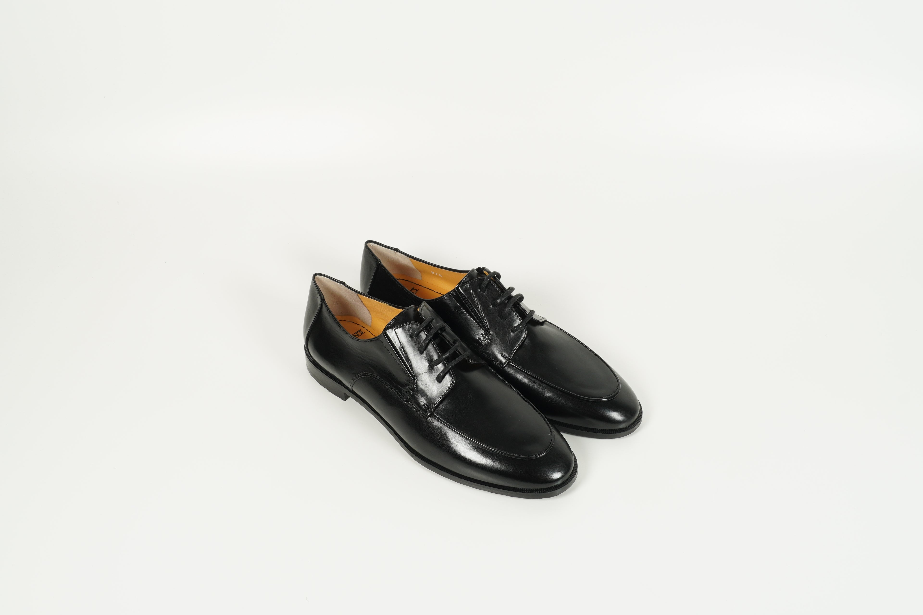 Schnürschuh Schwarz