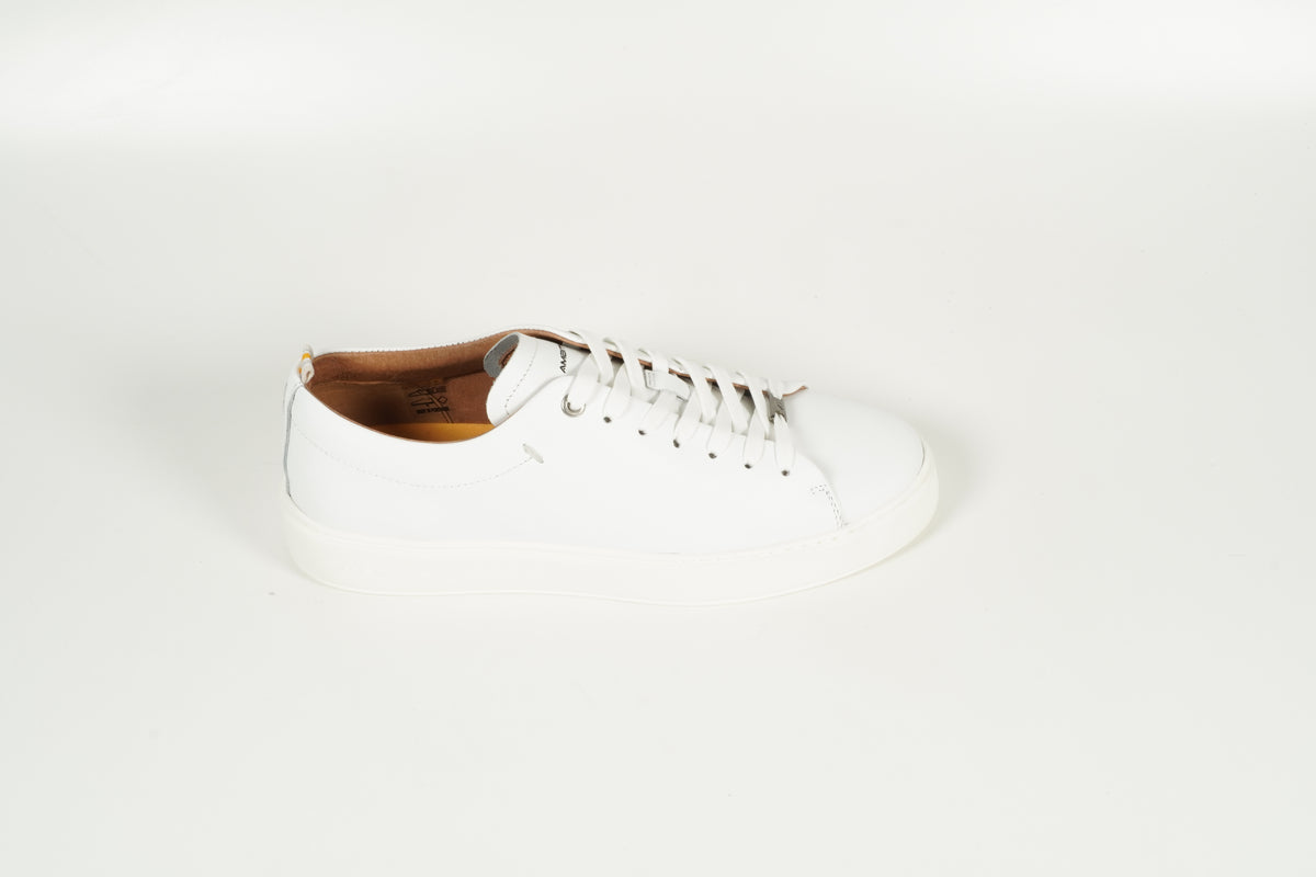 Sneaker White