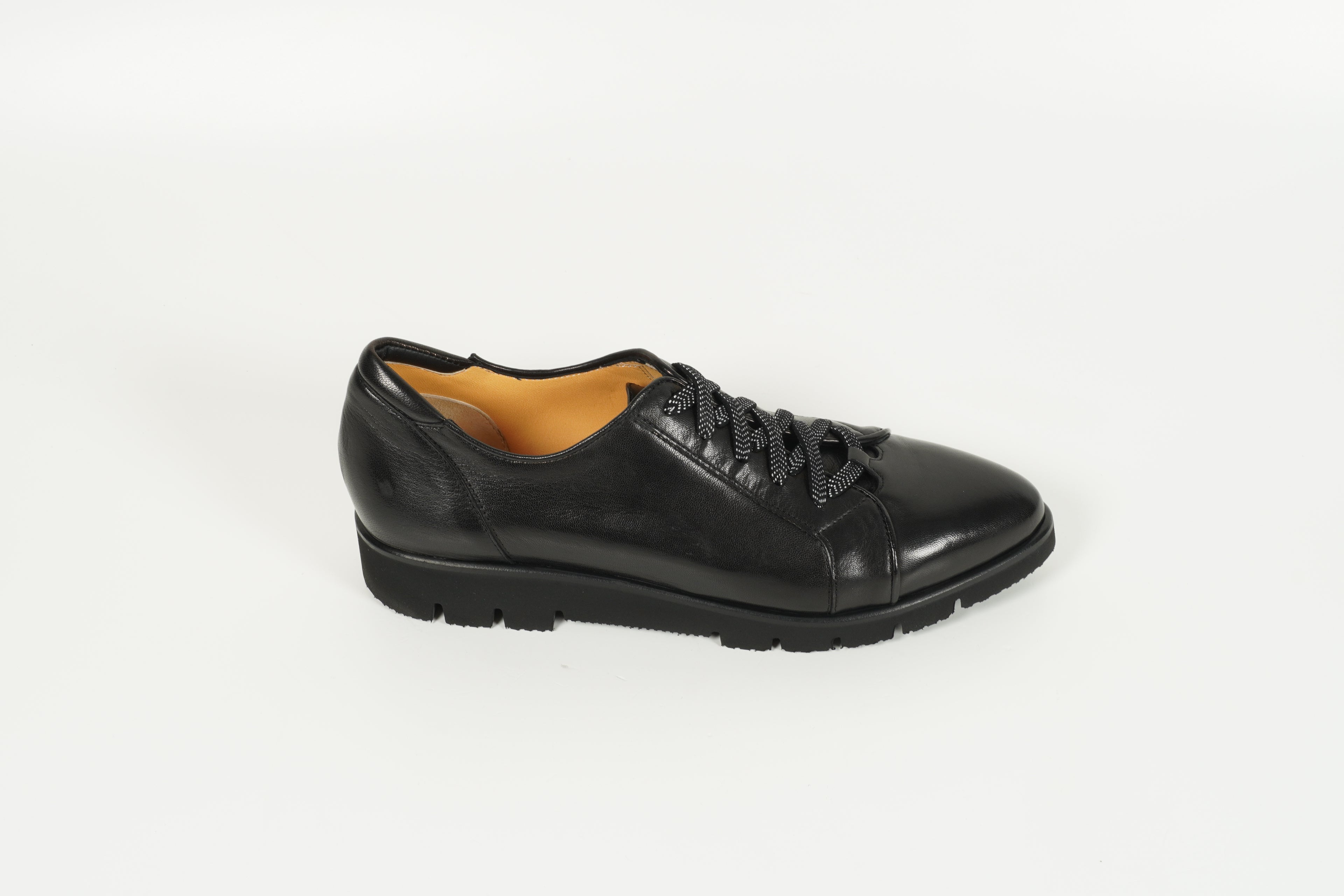 Schnürschuh Schwarz