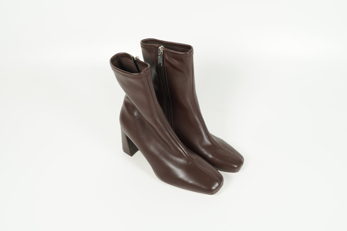ankle boots brown