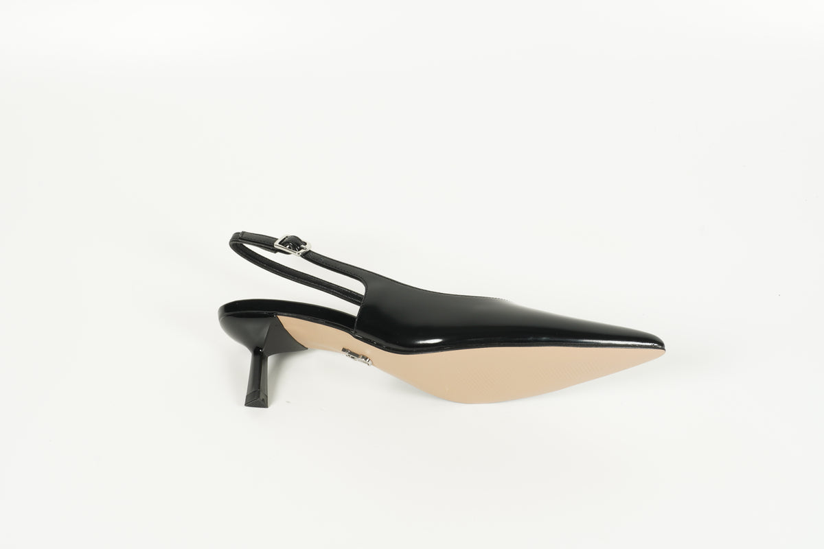 Sling pumps black