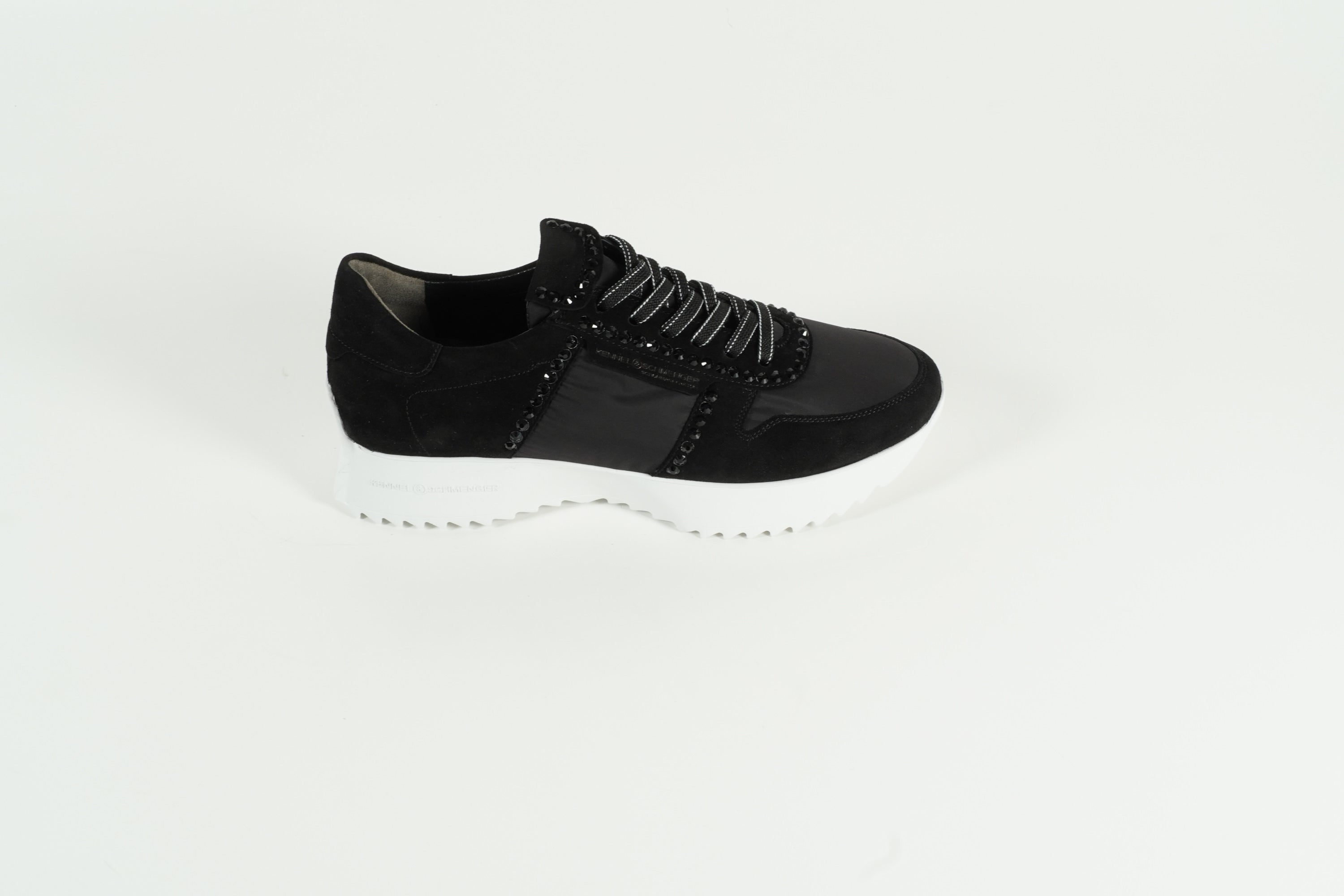 Baskets noires