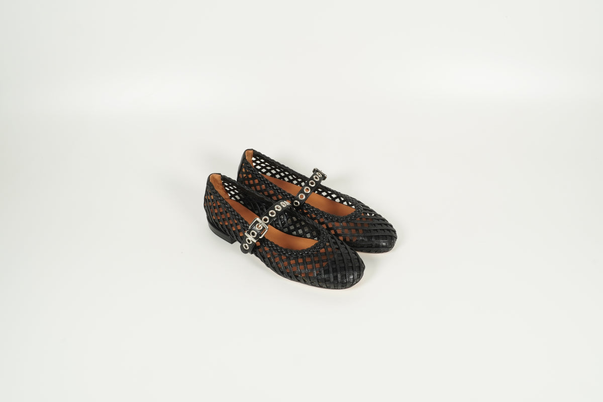 Ballerina Black