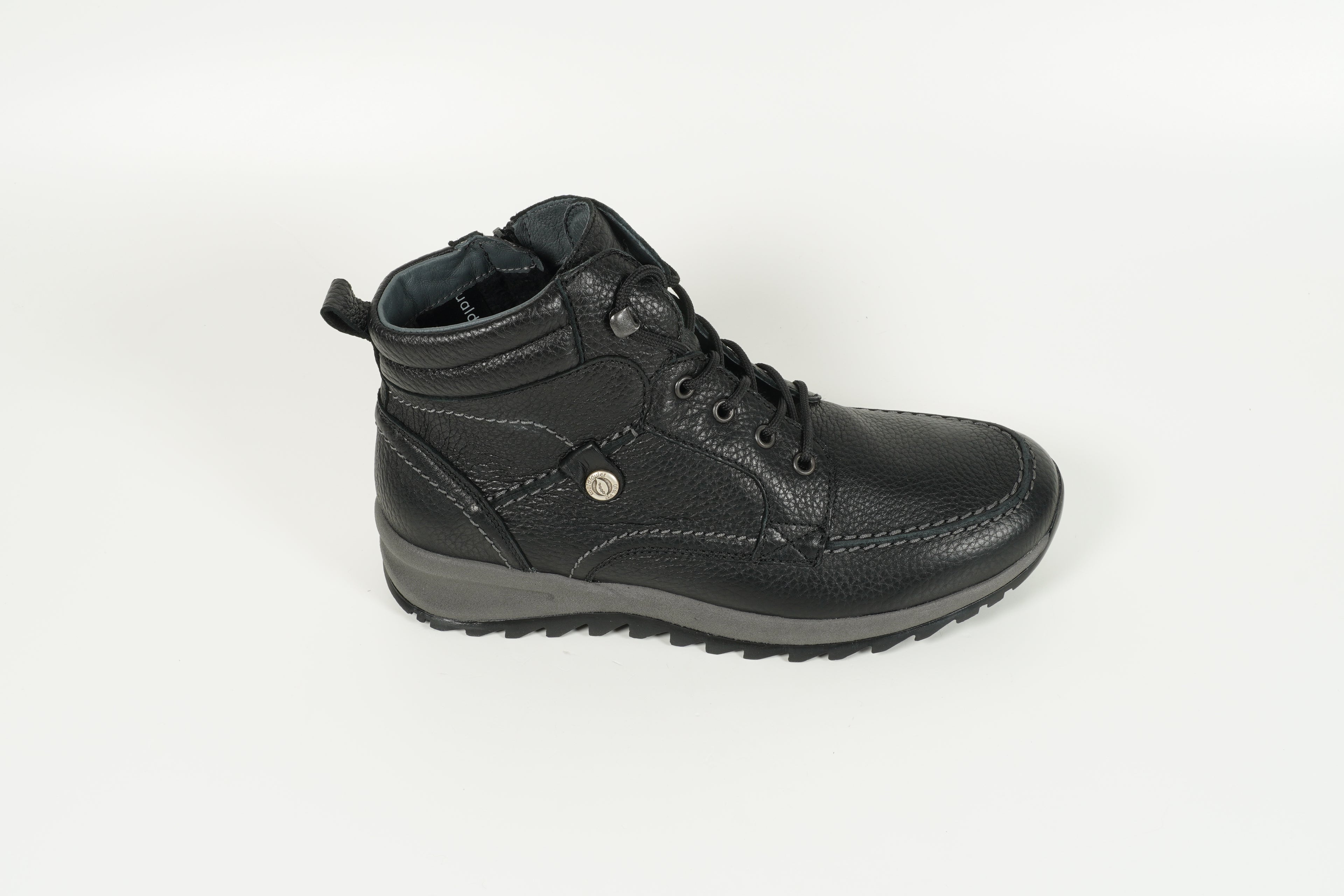 388803 199 001 cerf noir