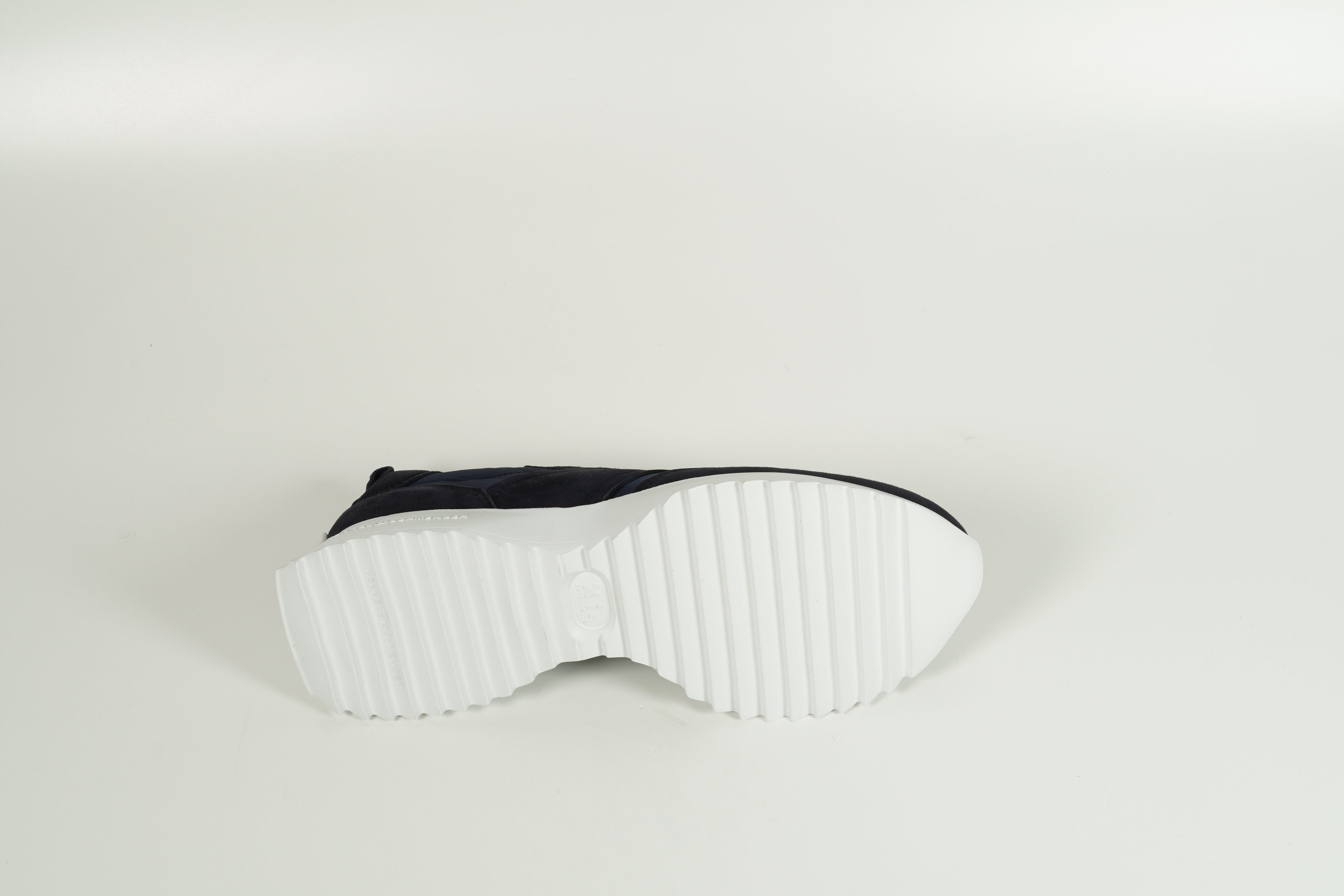 Baskets bleues
