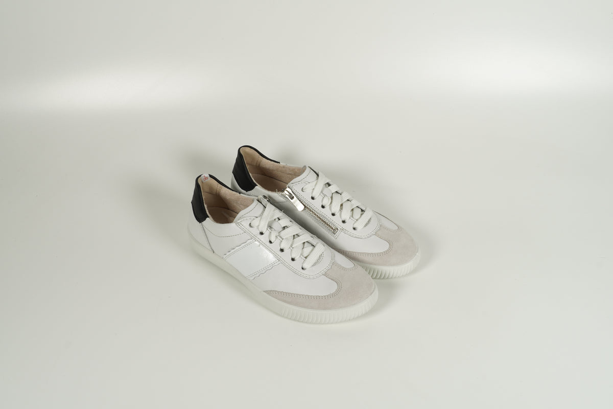 Baskets blanches