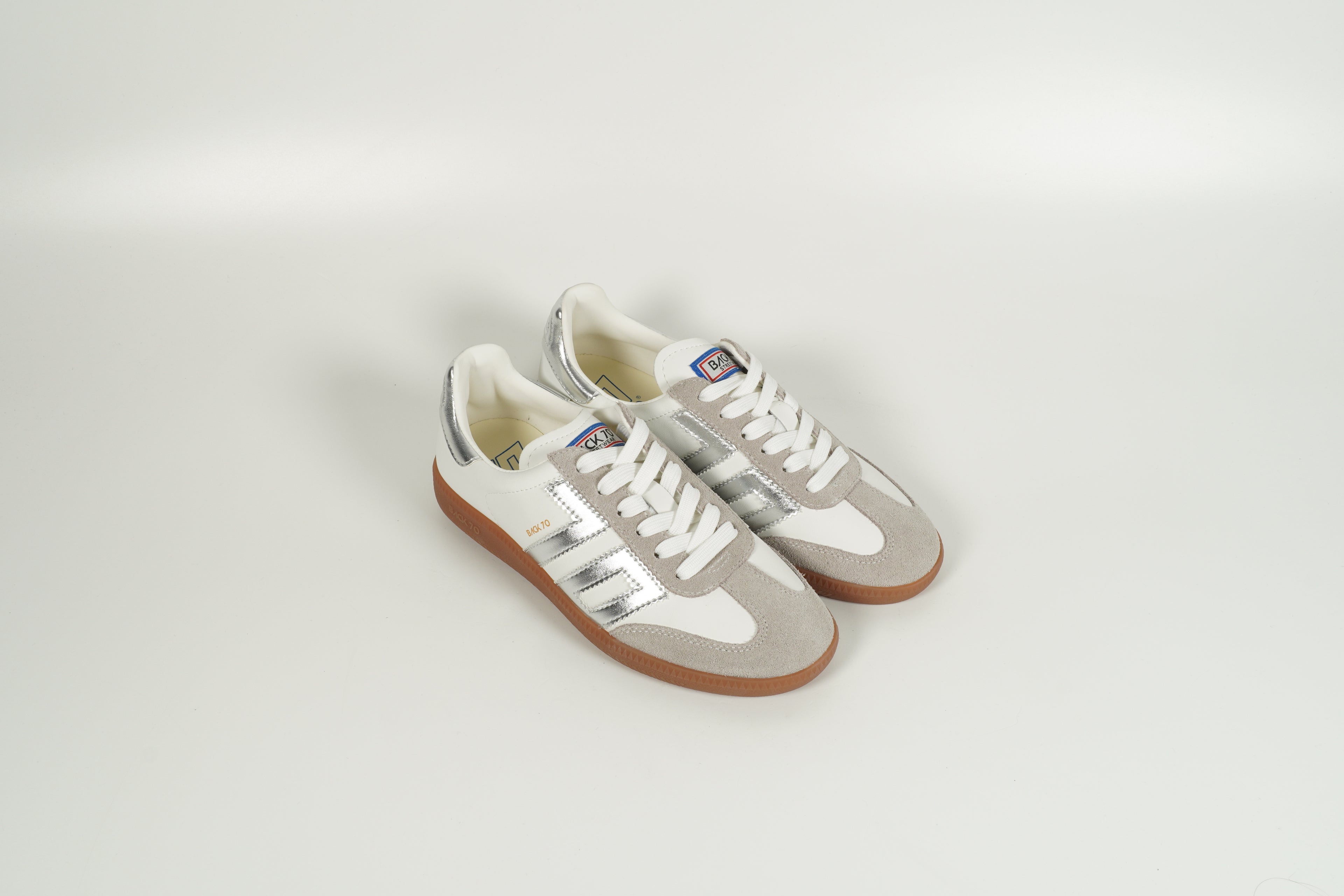 Sneaker Silber