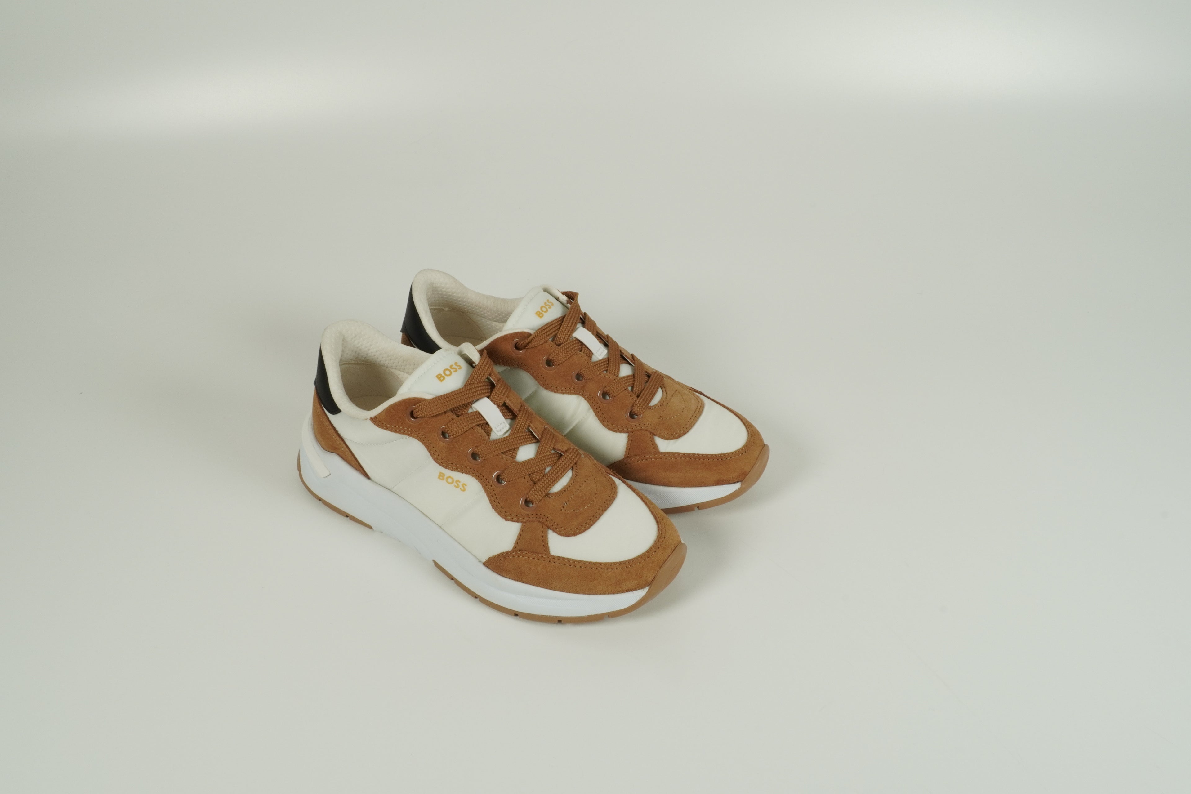 Baskets marron
