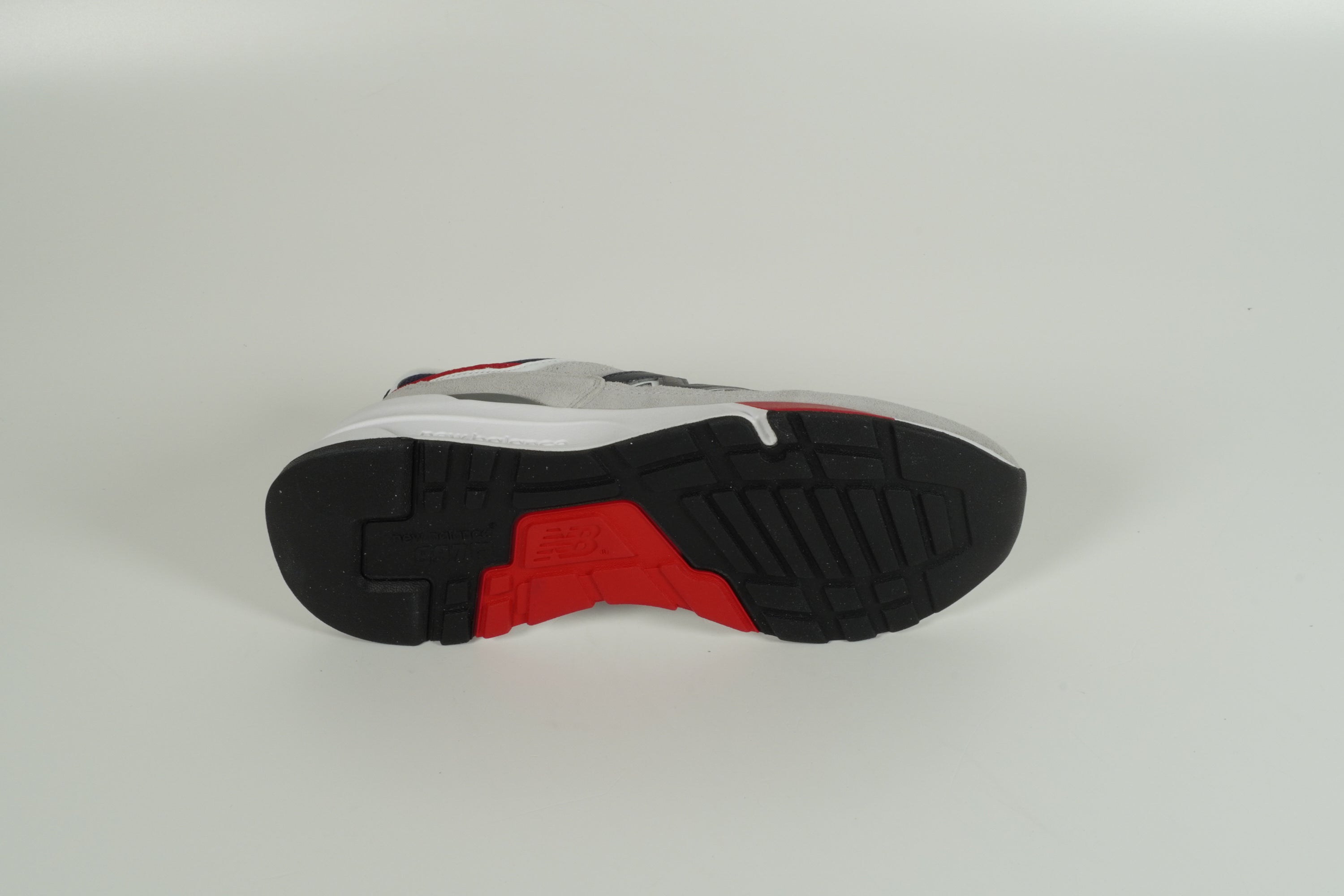 Baskets grises