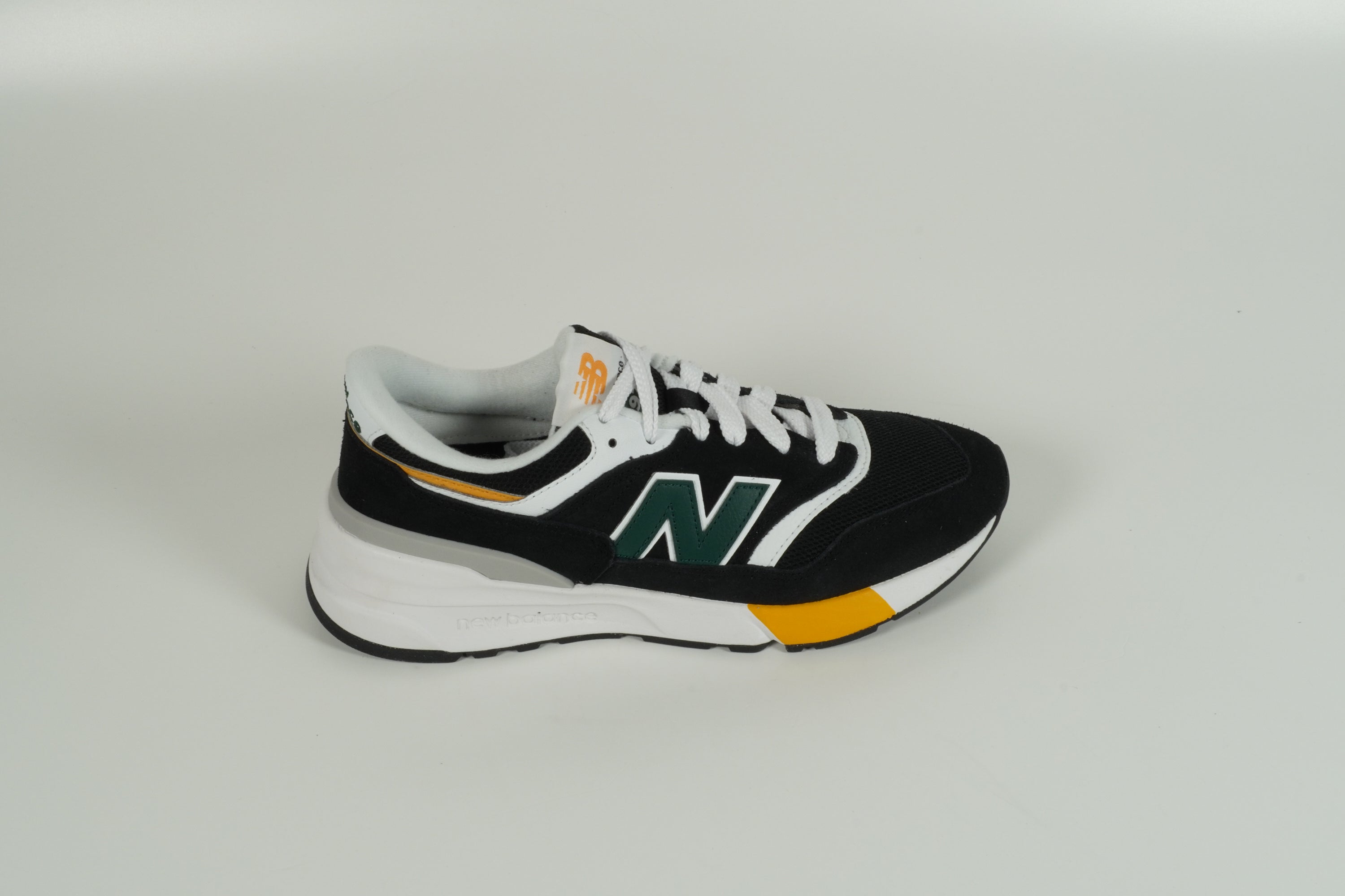 Baskets noires