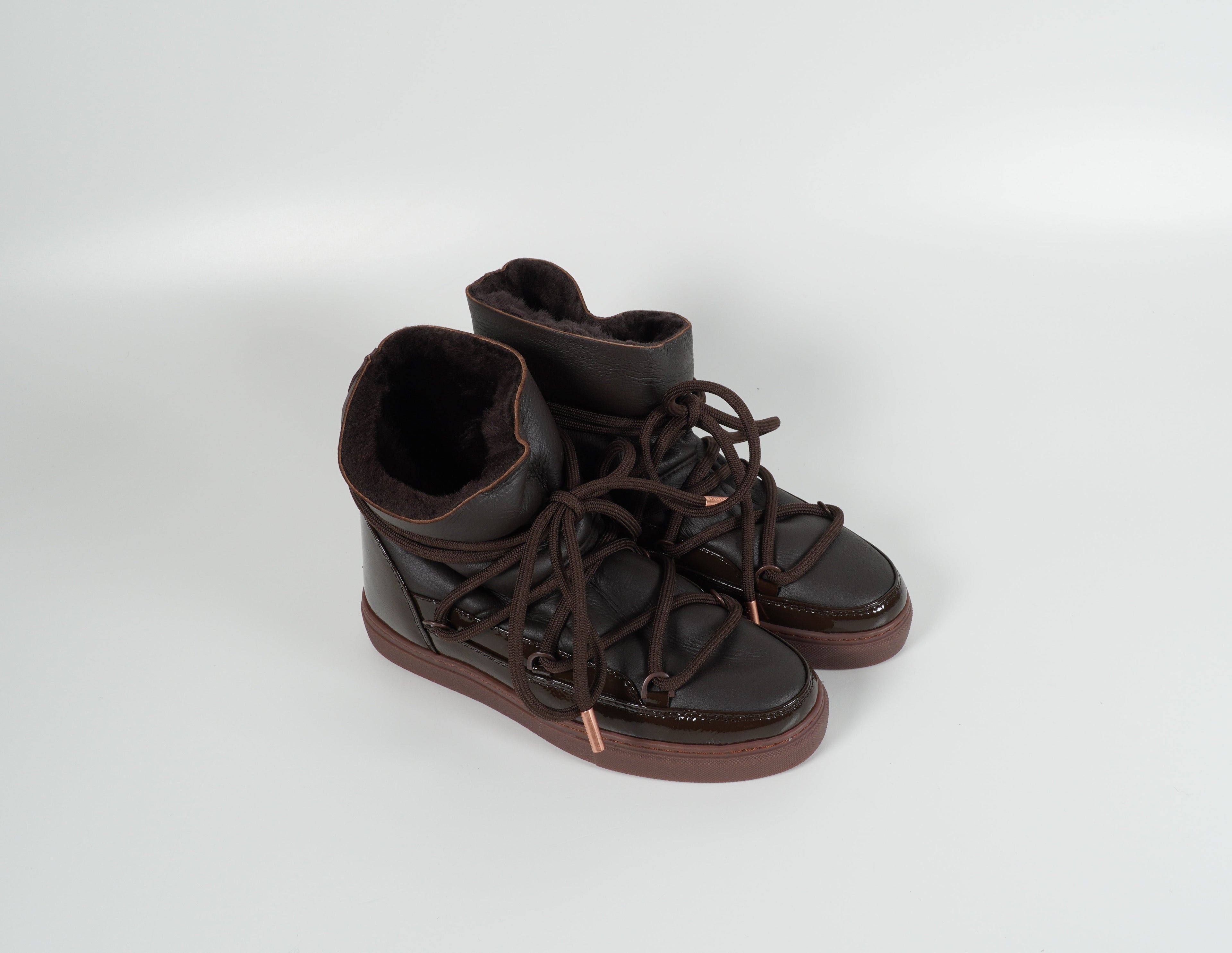Boot Braun