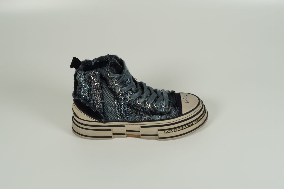 Sneaker Blau