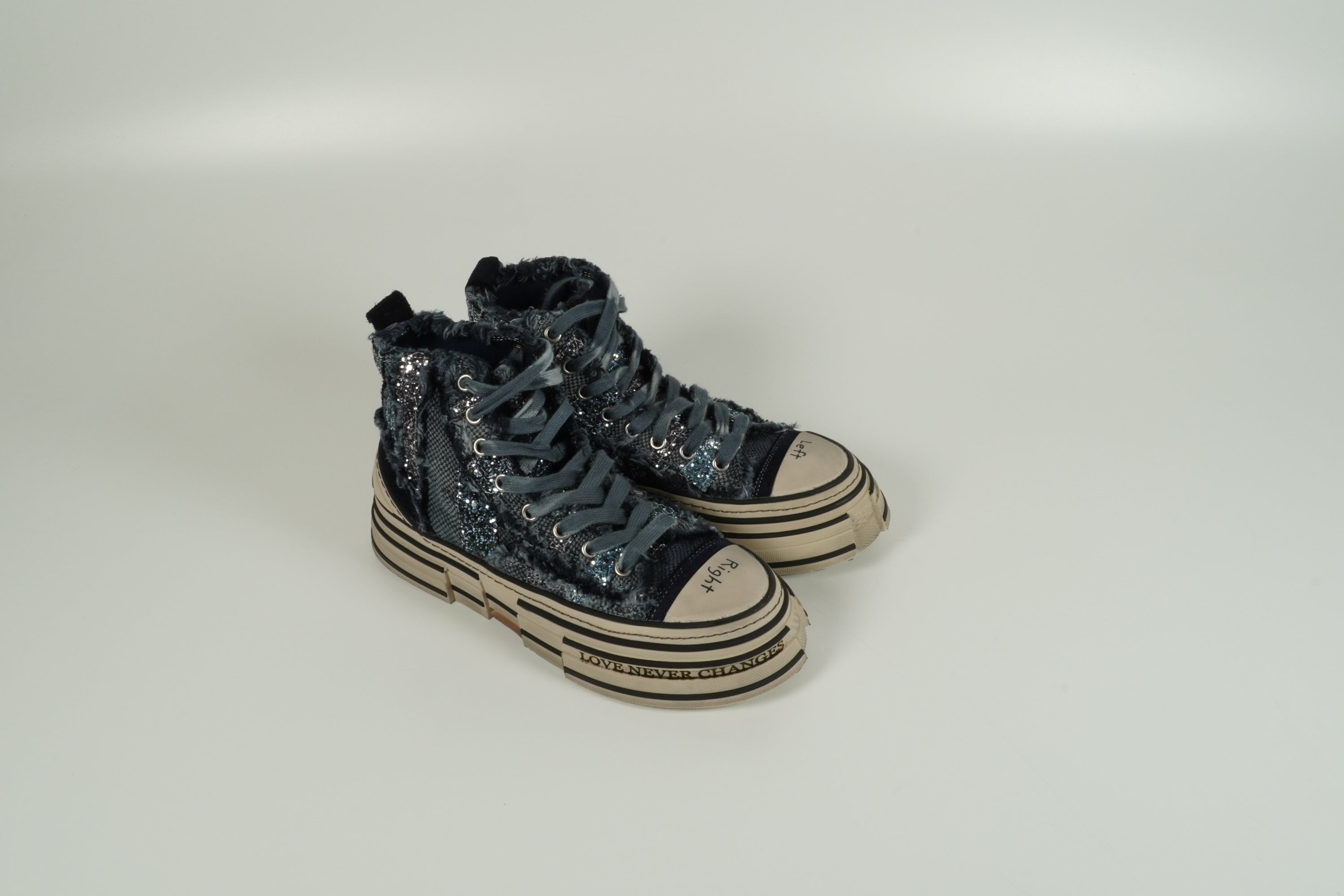 Sneaker Blau