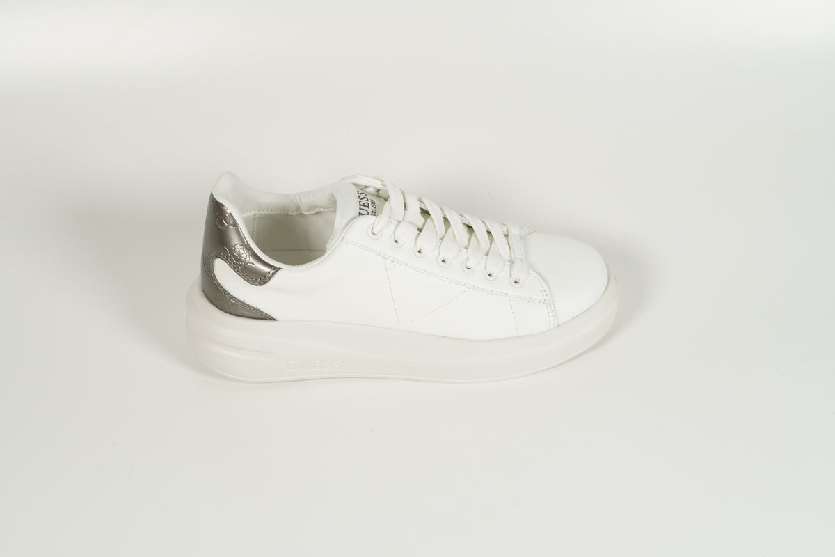 Baskets blanches