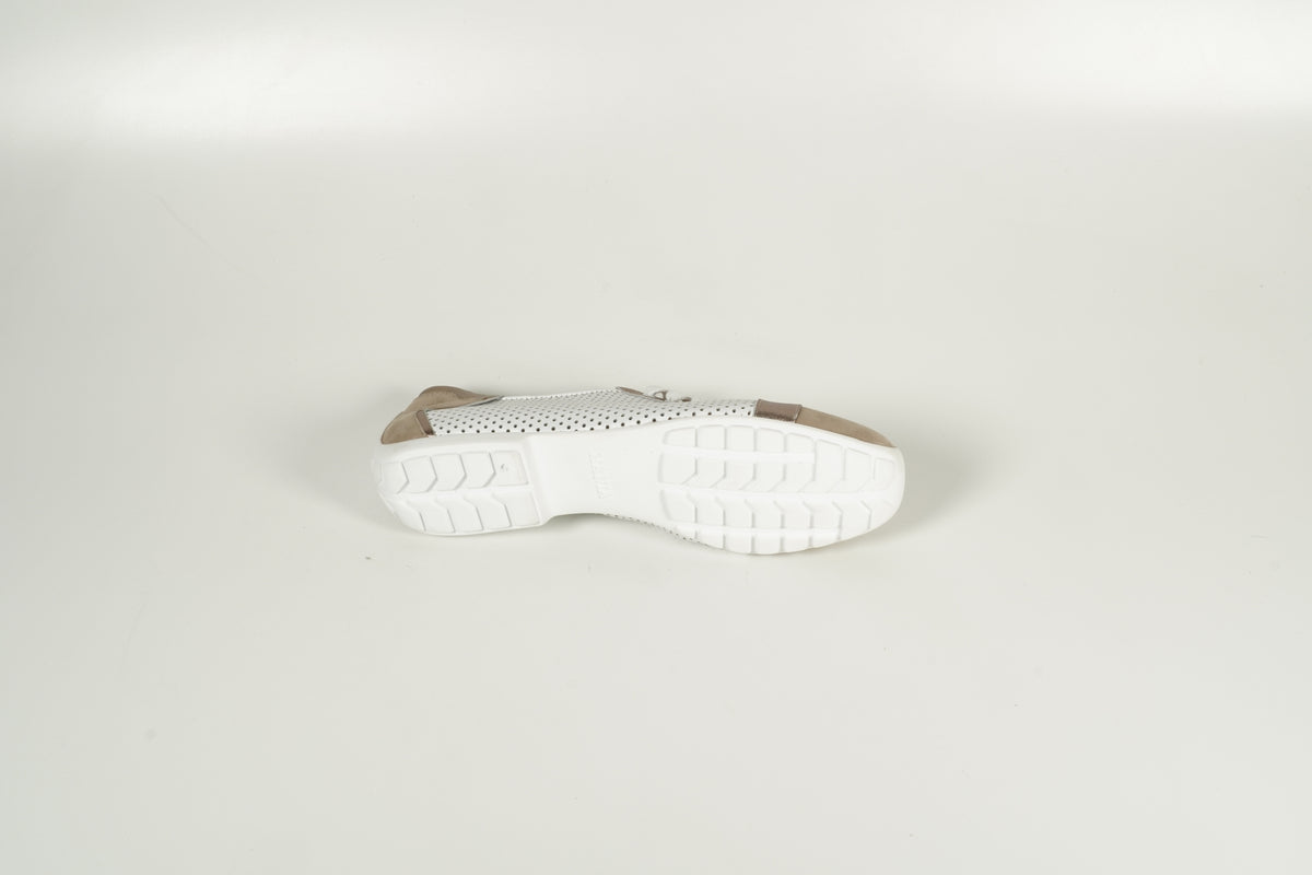 Schnürschuh Weiss