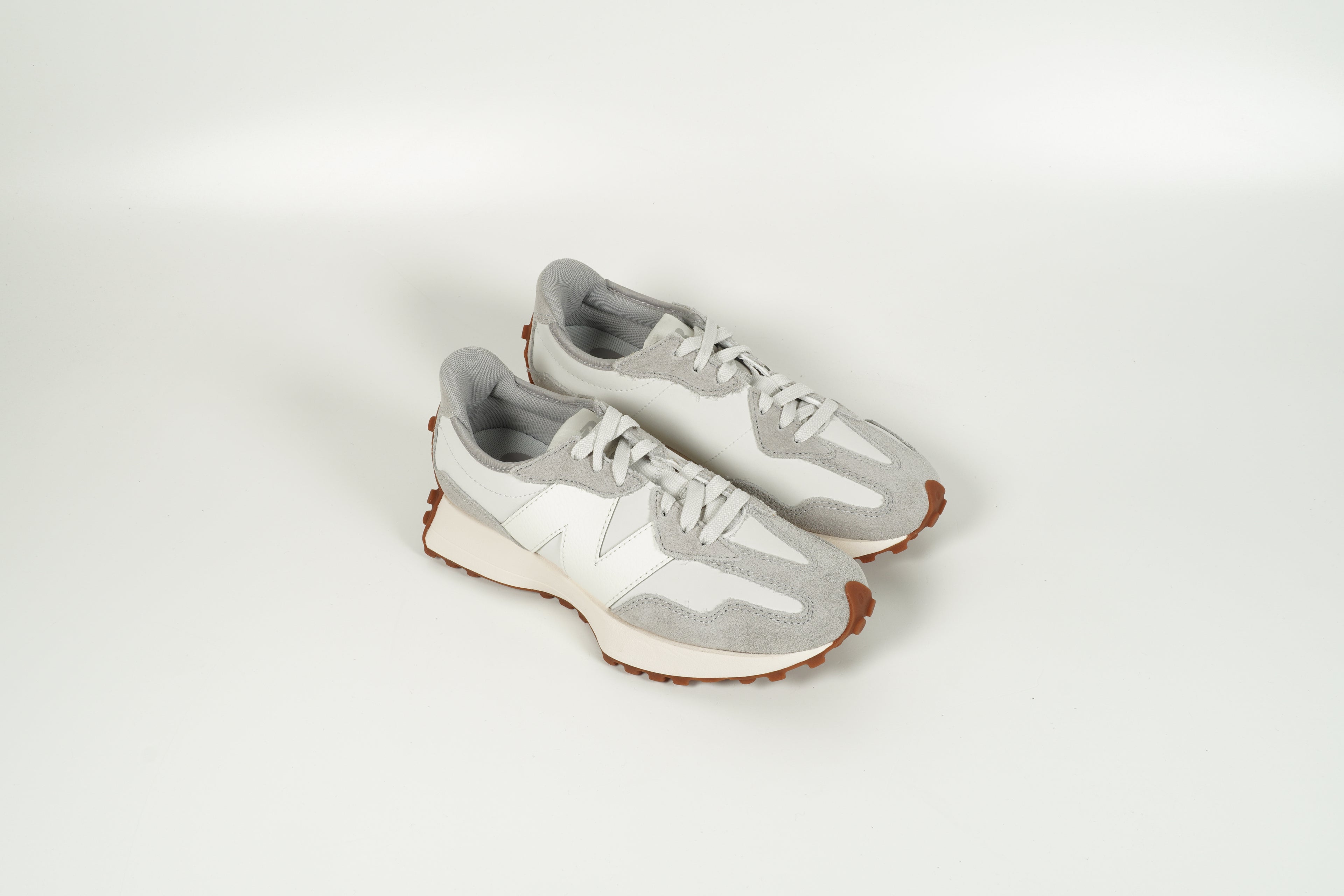 Sneaker Grau
