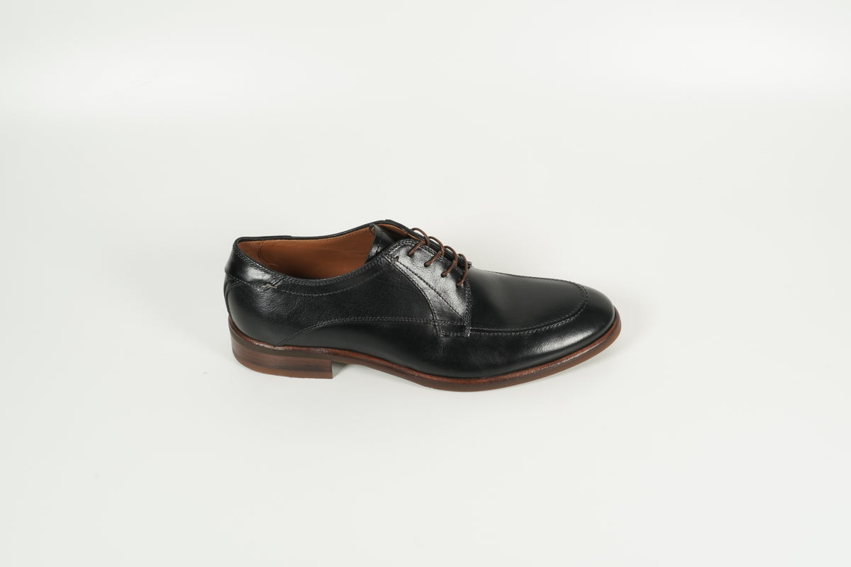 Schnürschuh Schwarz