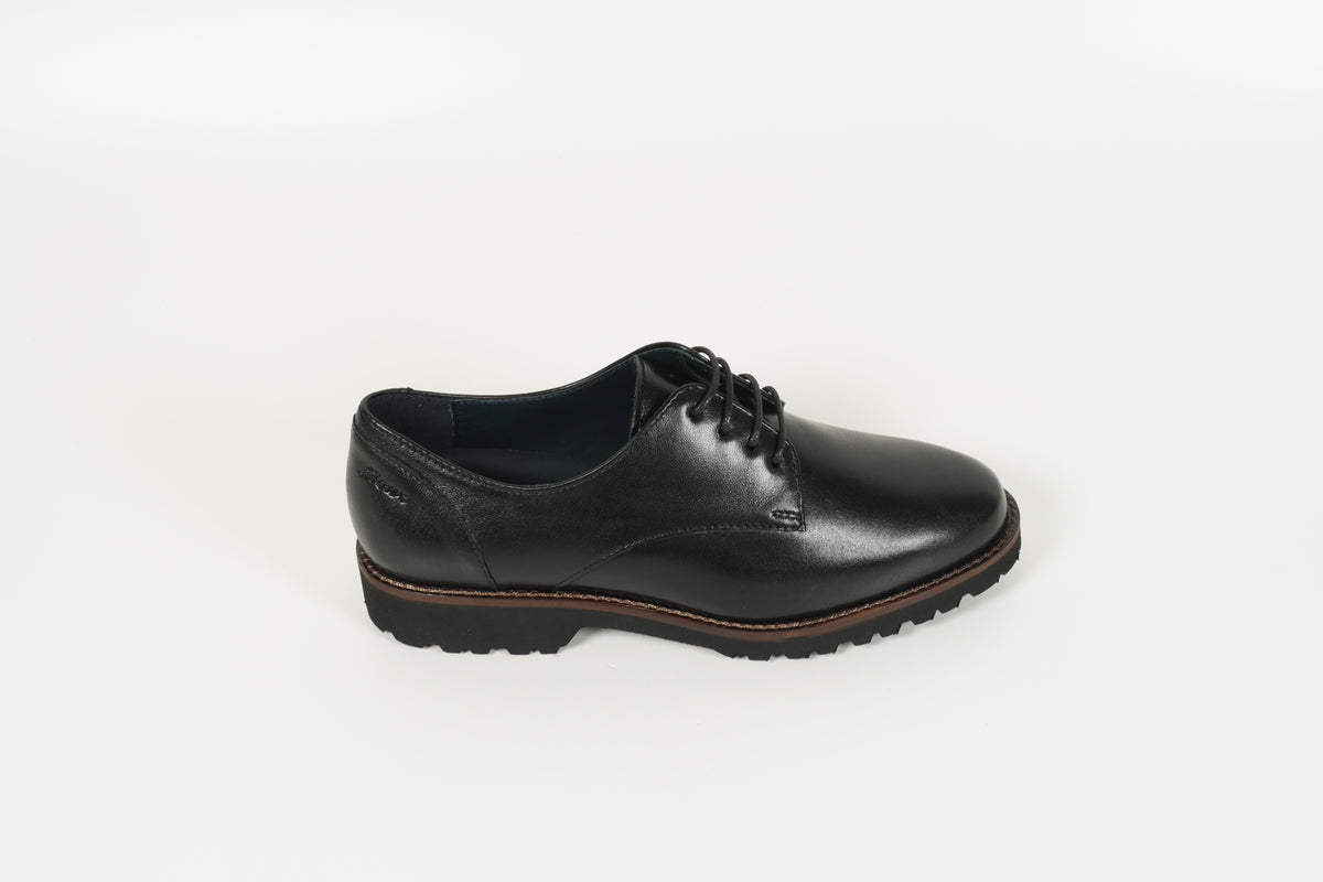 Schnürschuh Schwarz