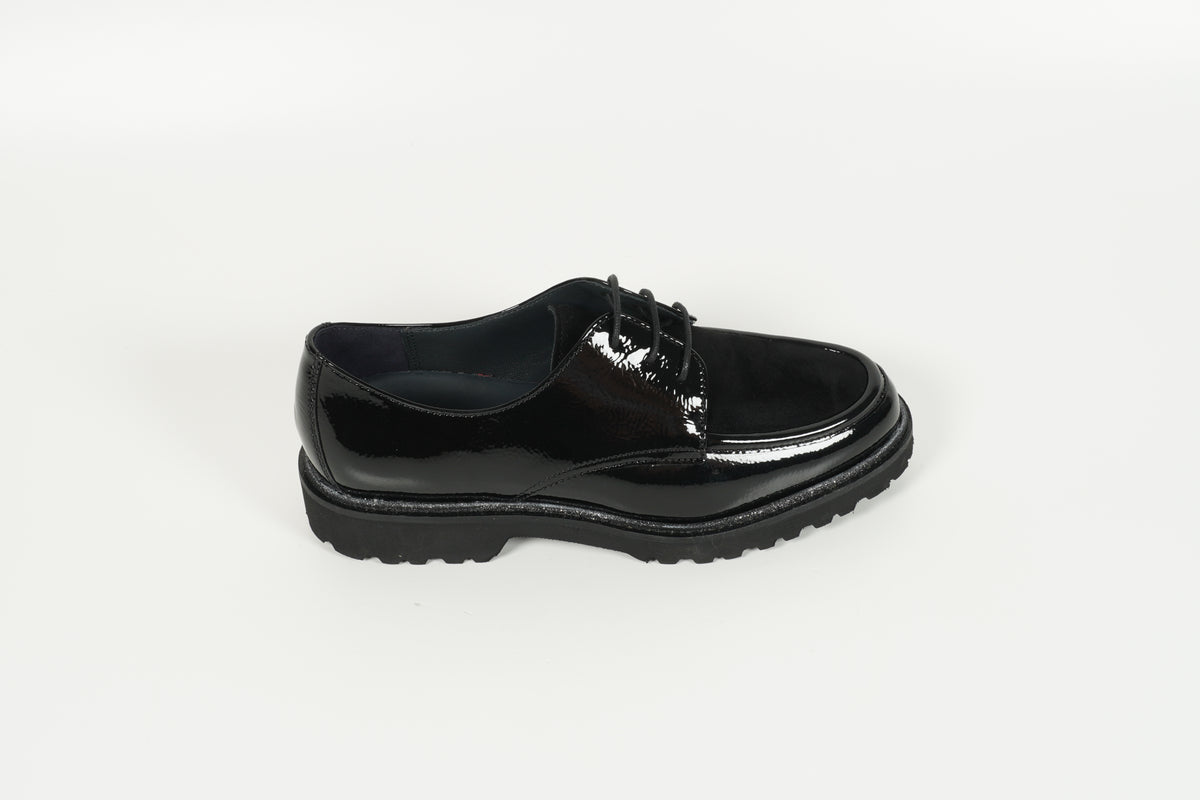 Chaussure à lacets noire