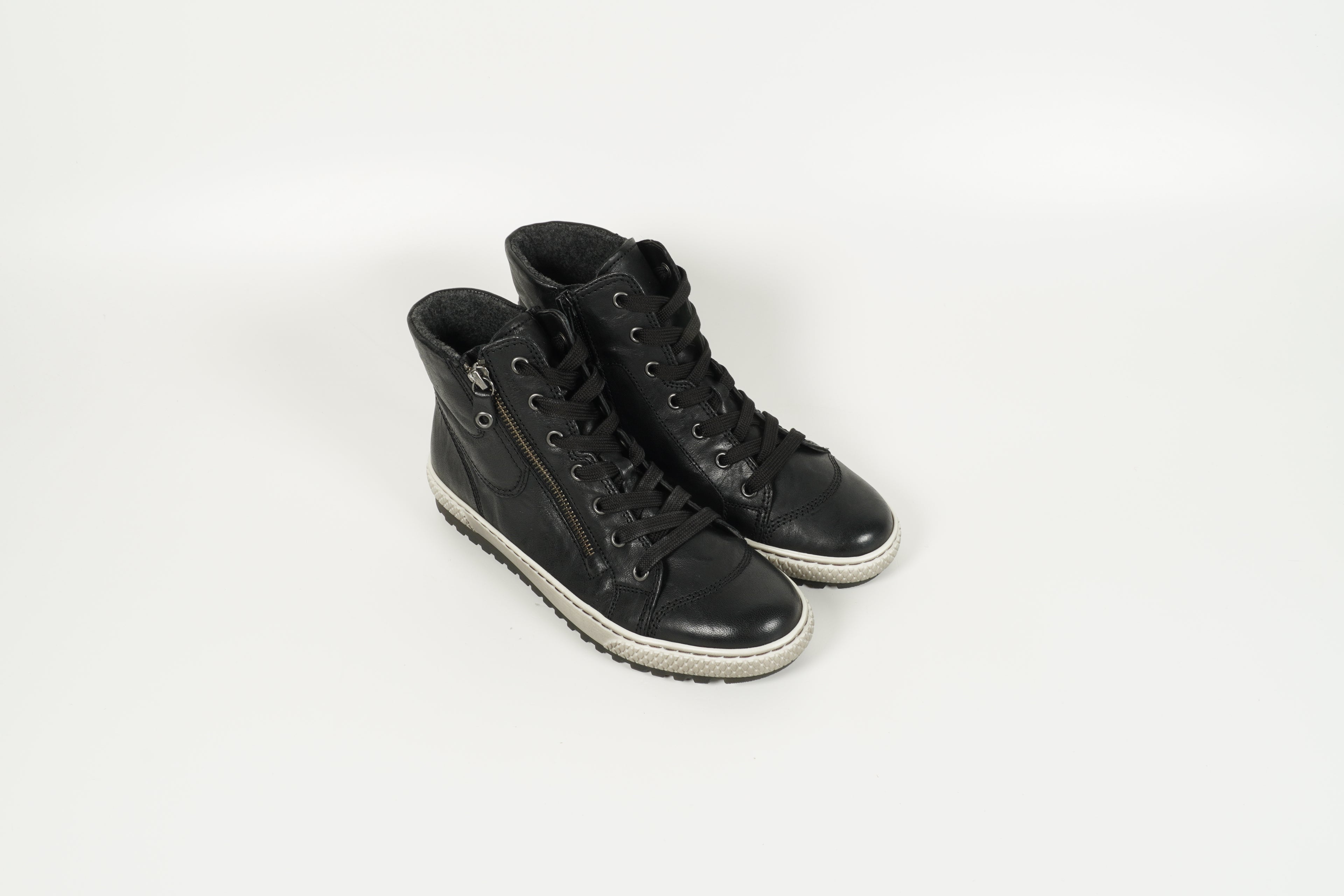 Sneaker Schwarz