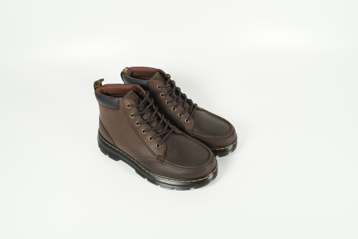 Boot Braun