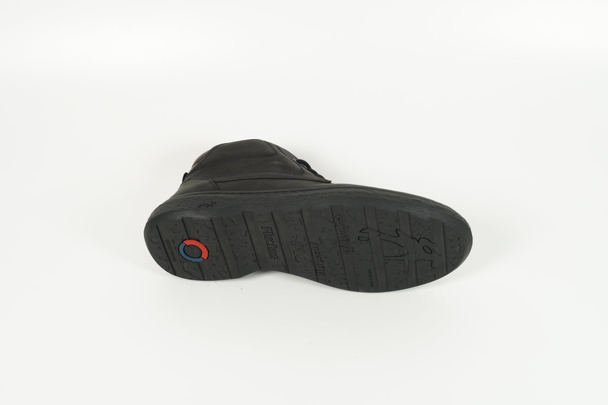 Boot Black