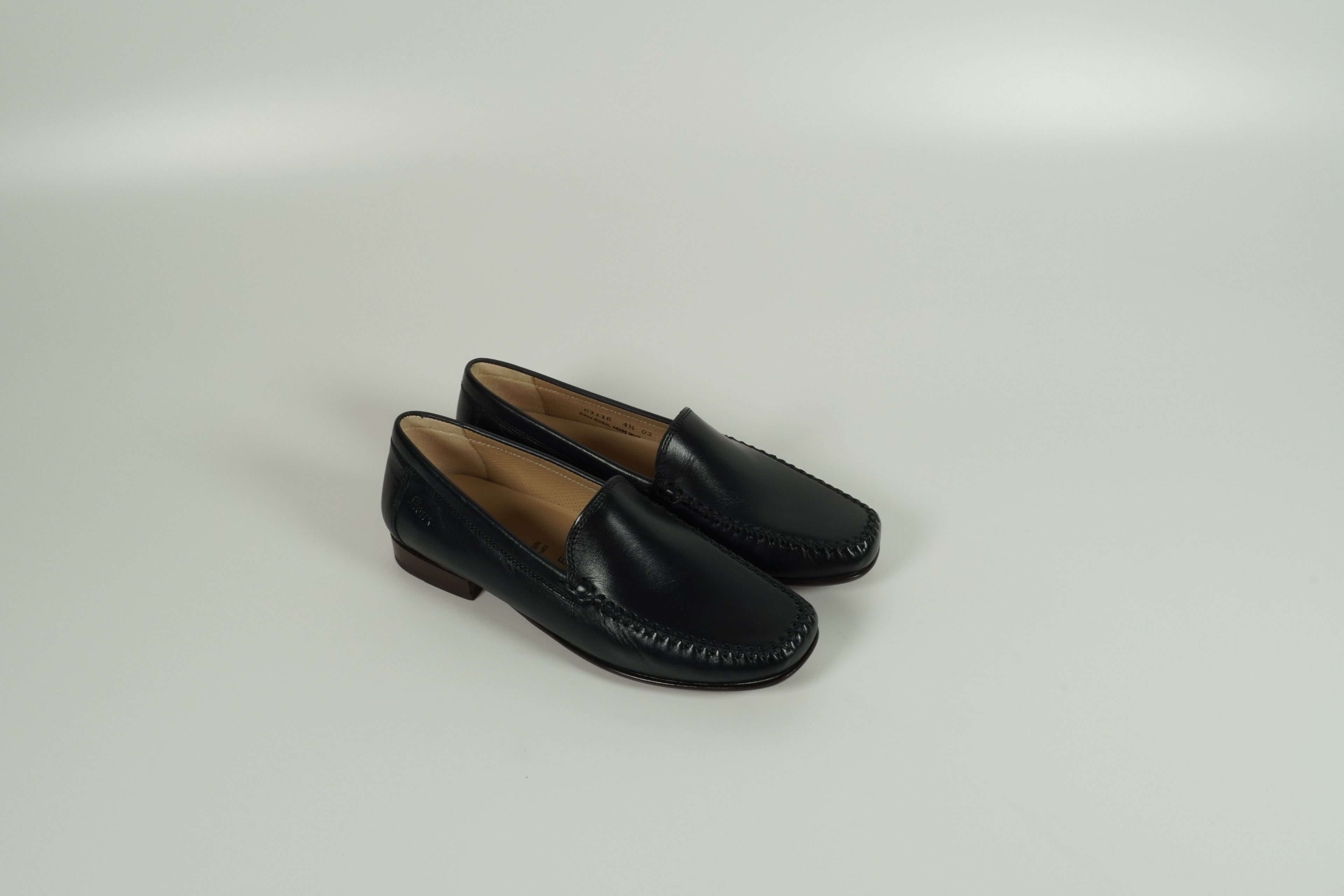 Moccasin Blue