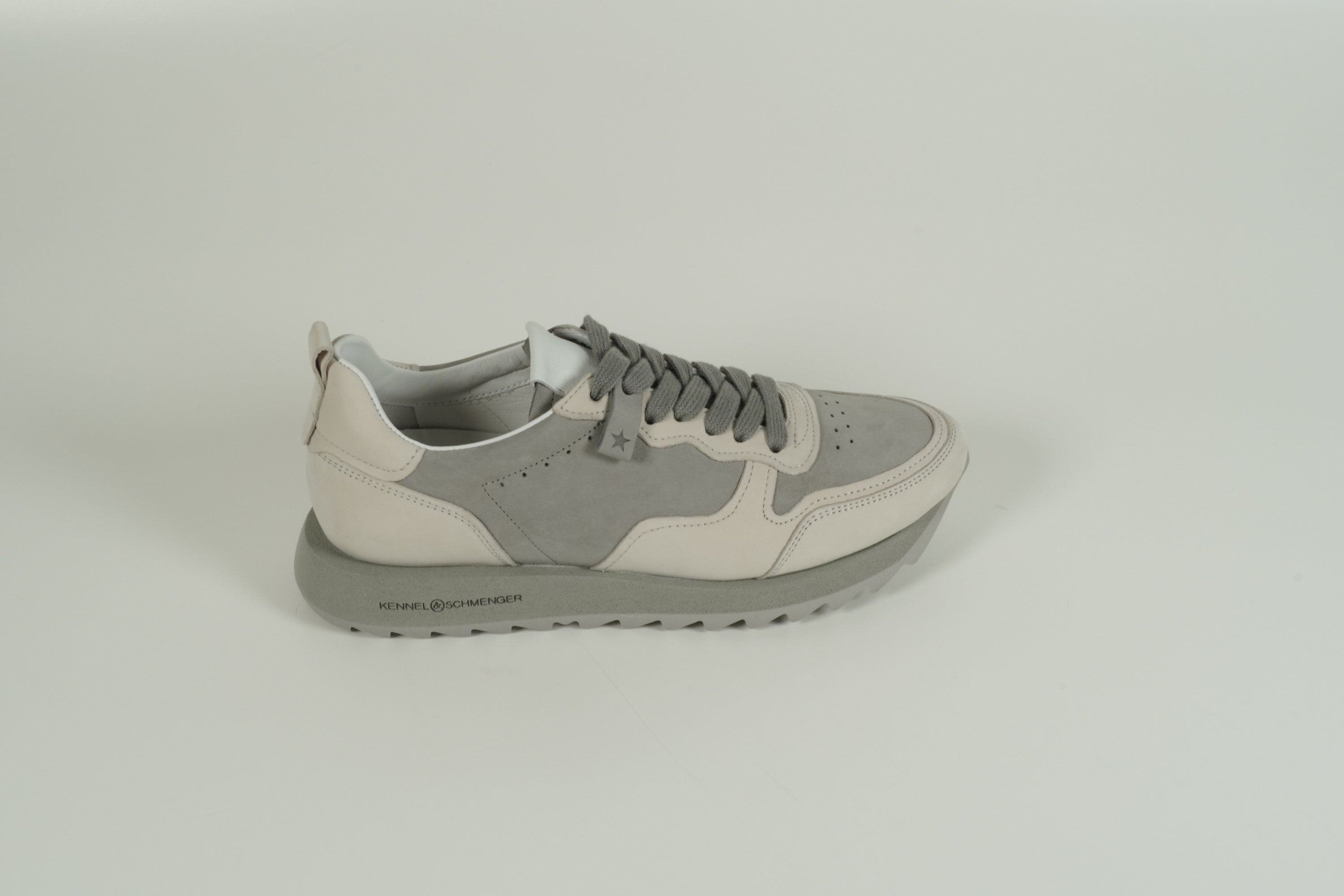 Sneaker Gray