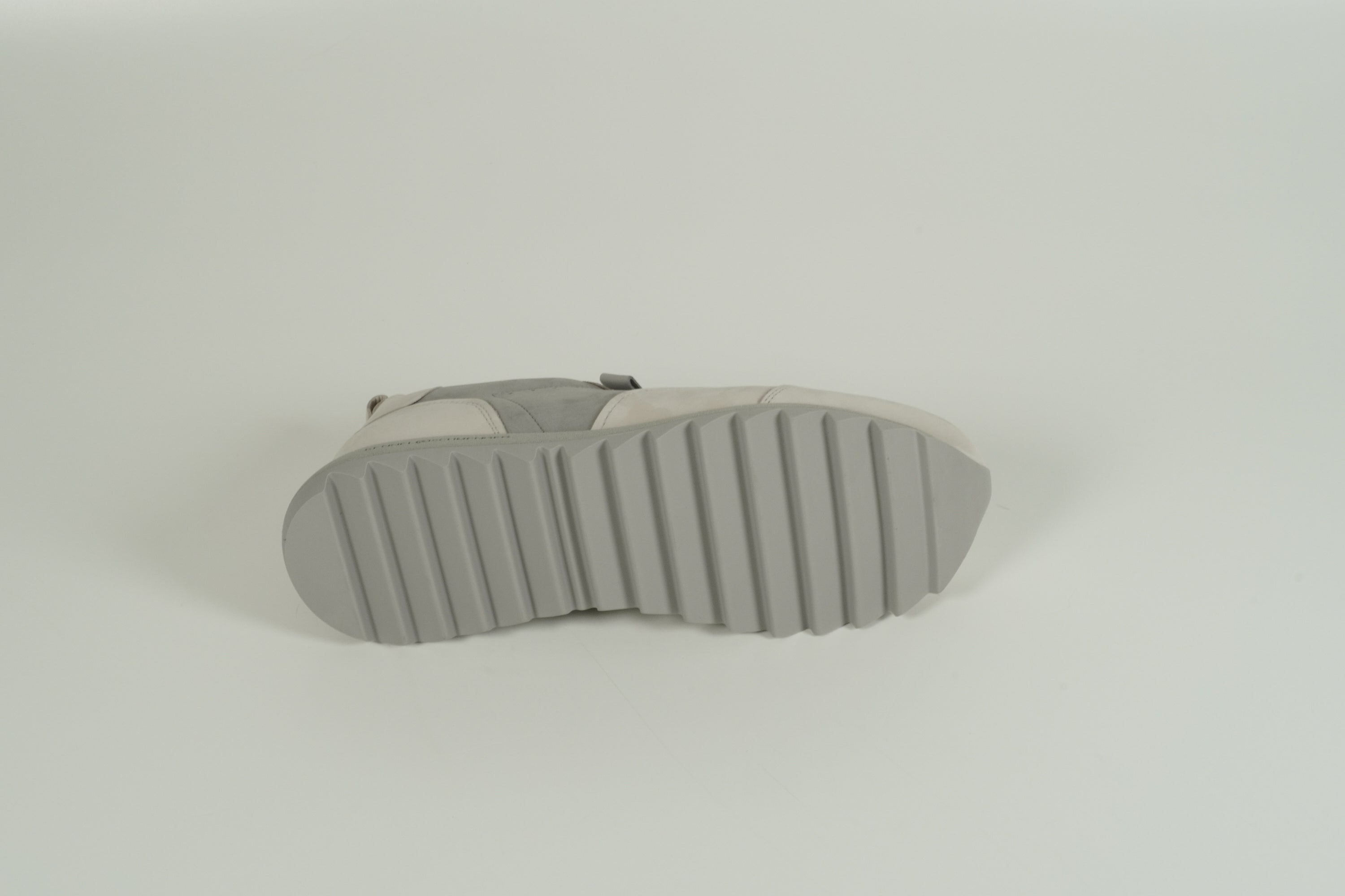 Sneaker Gray