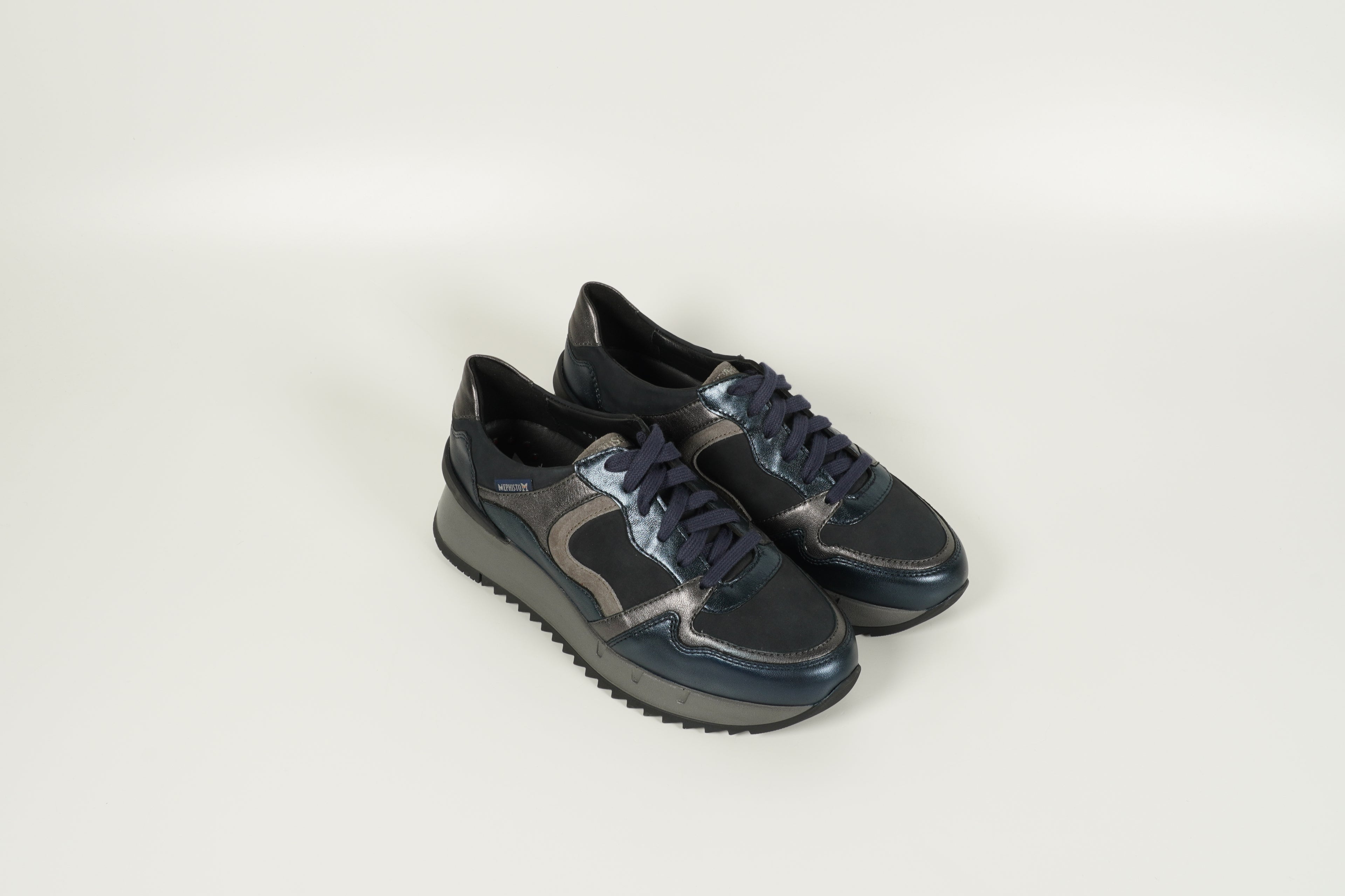 Sneaker Angie Blau