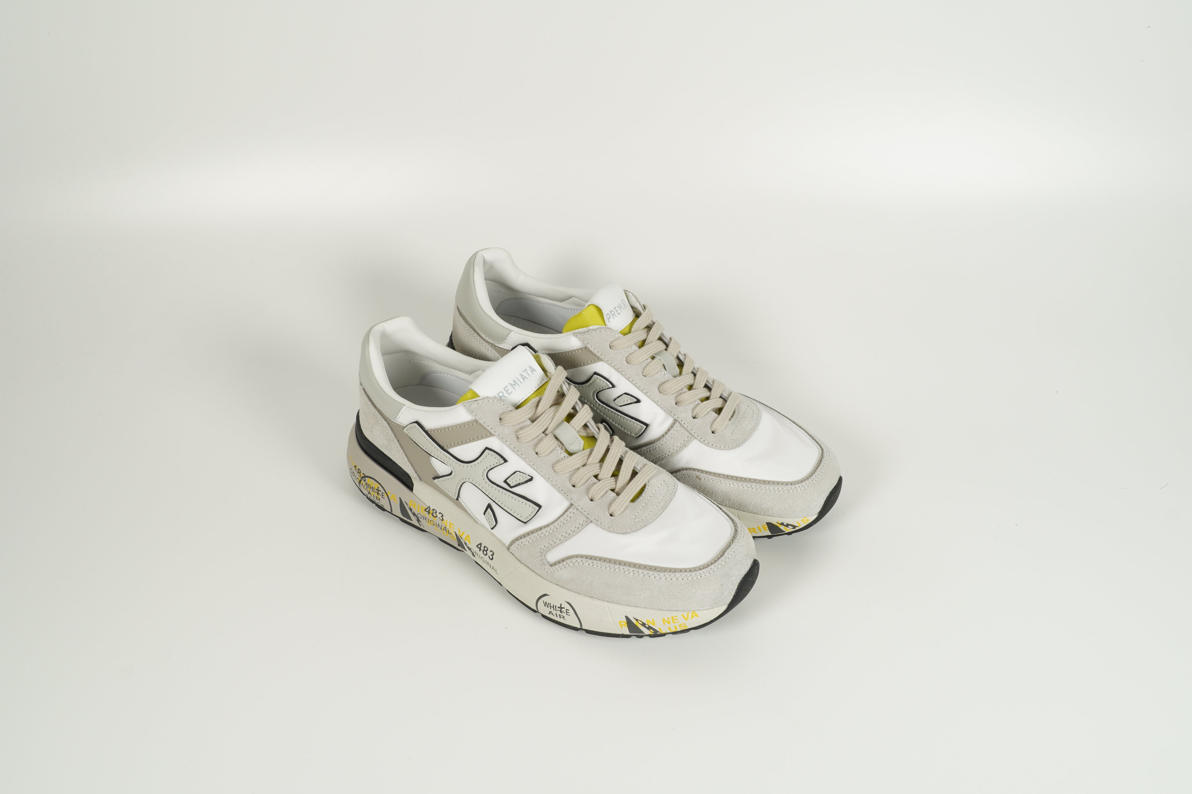 Sneaker Grau