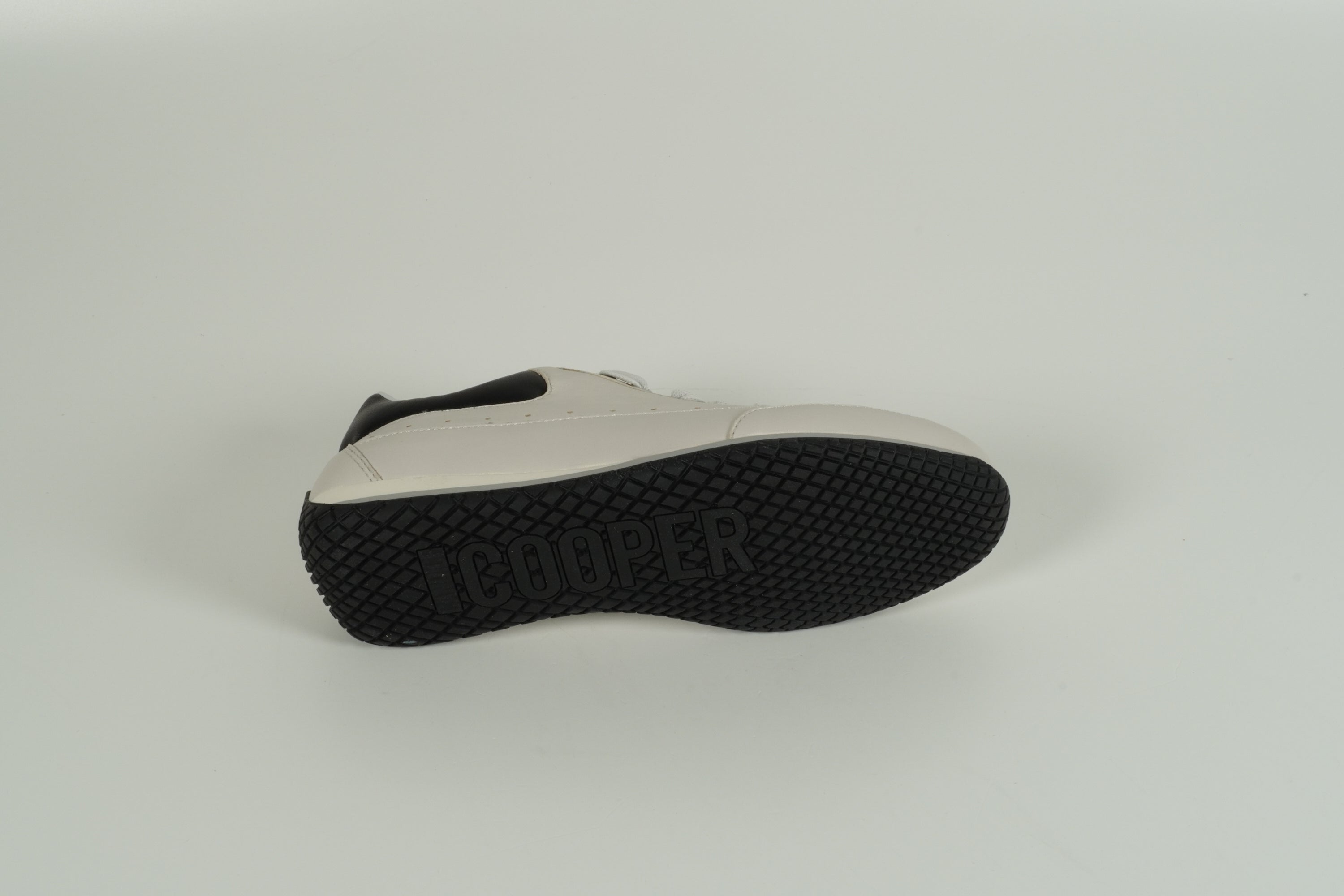 Sneaker White