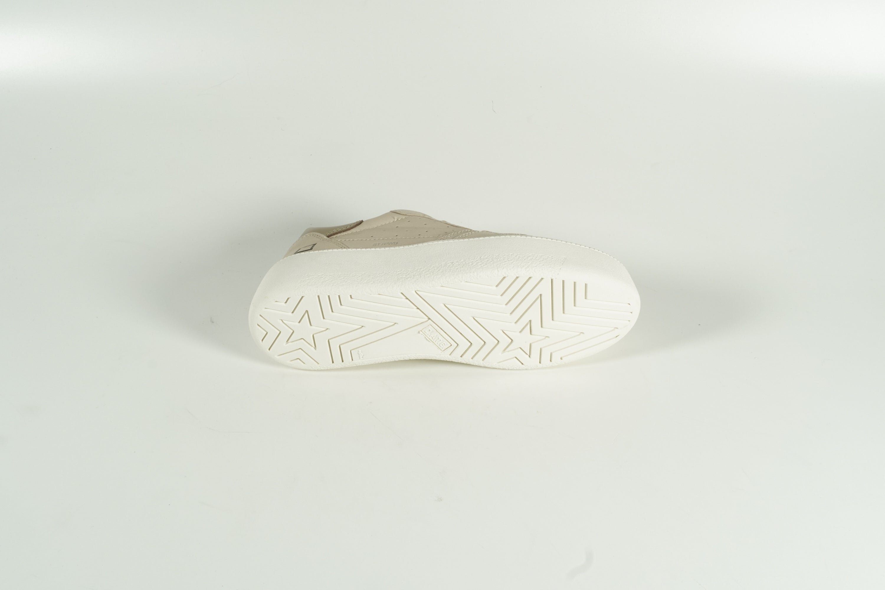 Baskets beiges