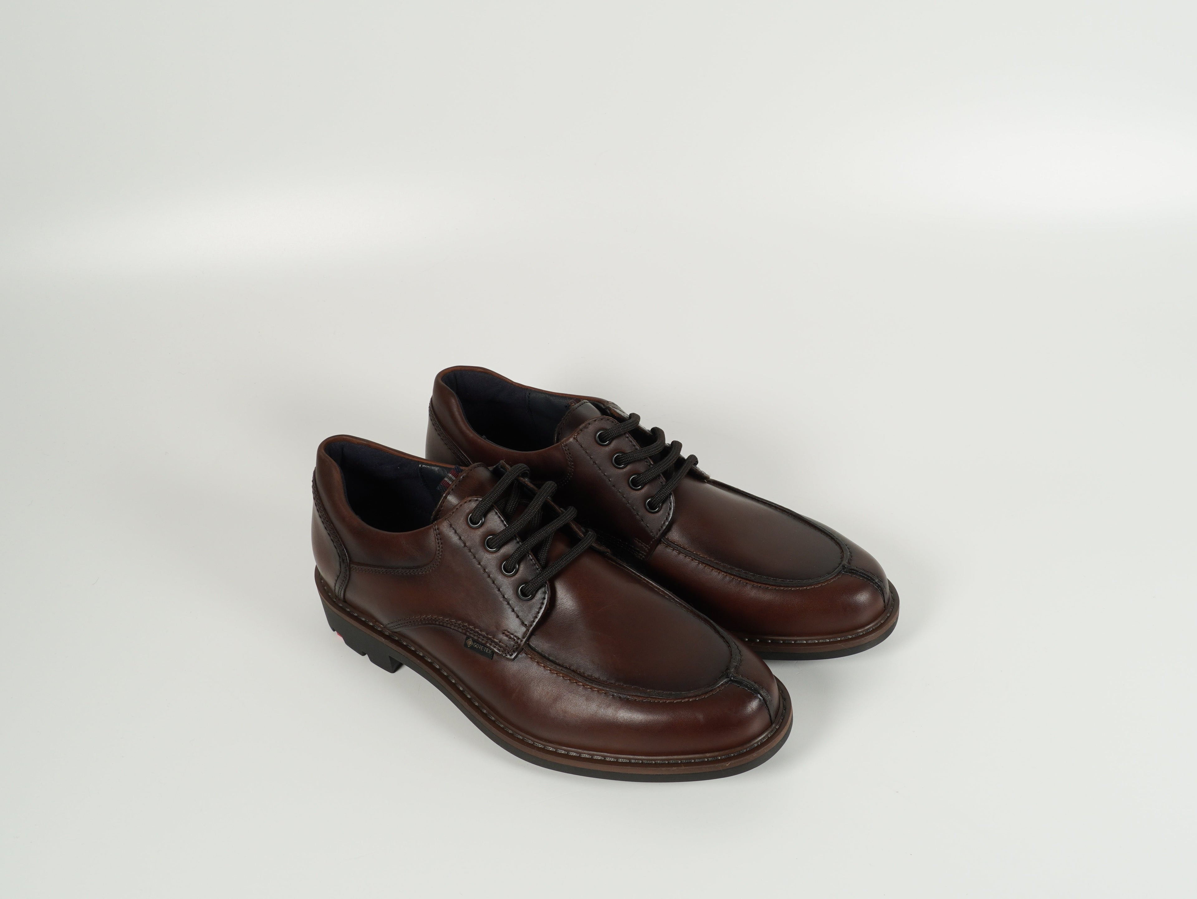 Chaussure à lacets marron