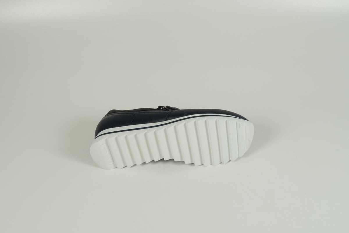 Sneaker Blau