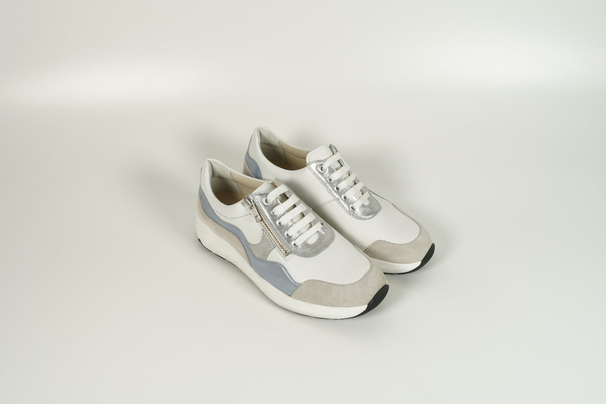 Sneaker White