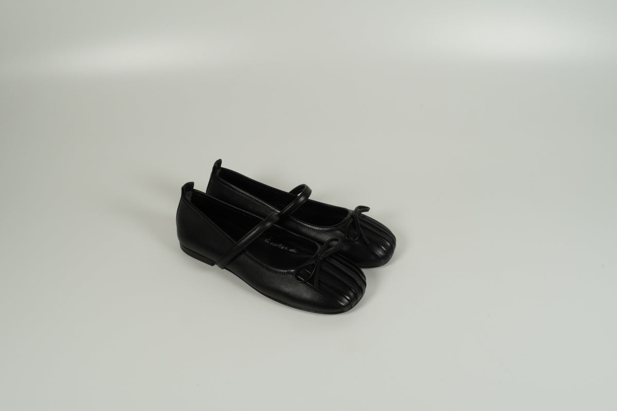 Ballerina Schwarz