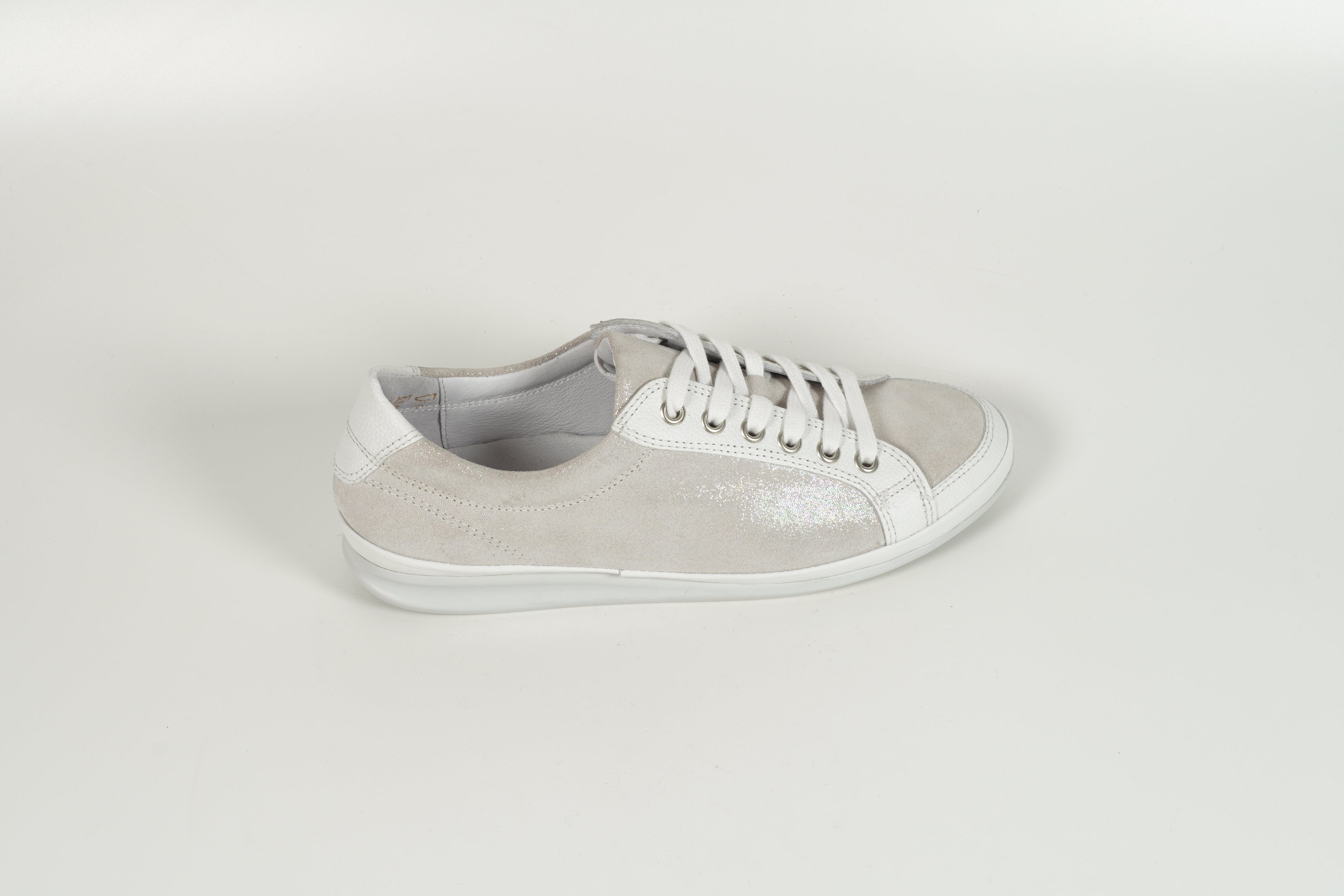 Baskets blanches