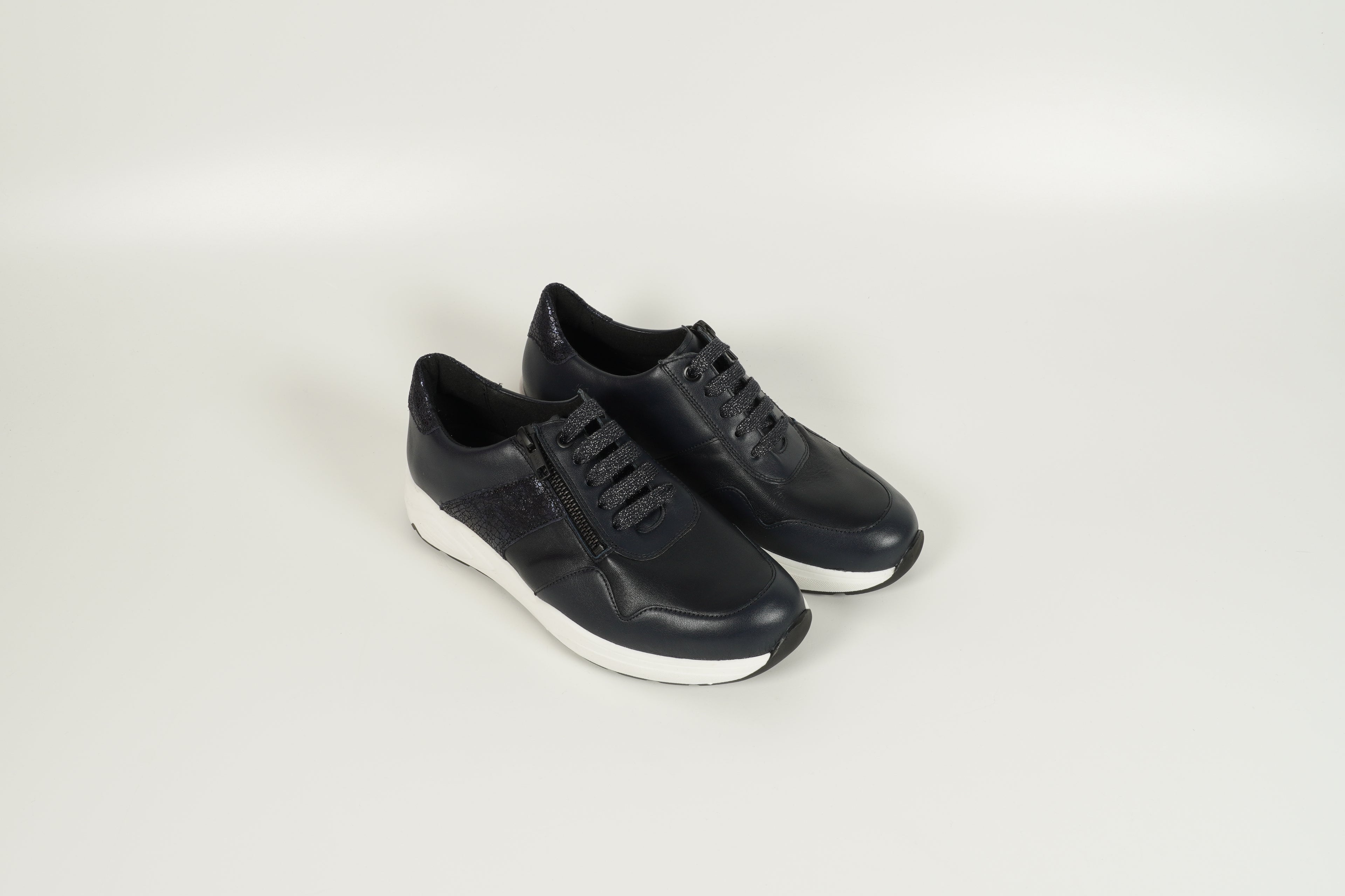 Sneaker Blau