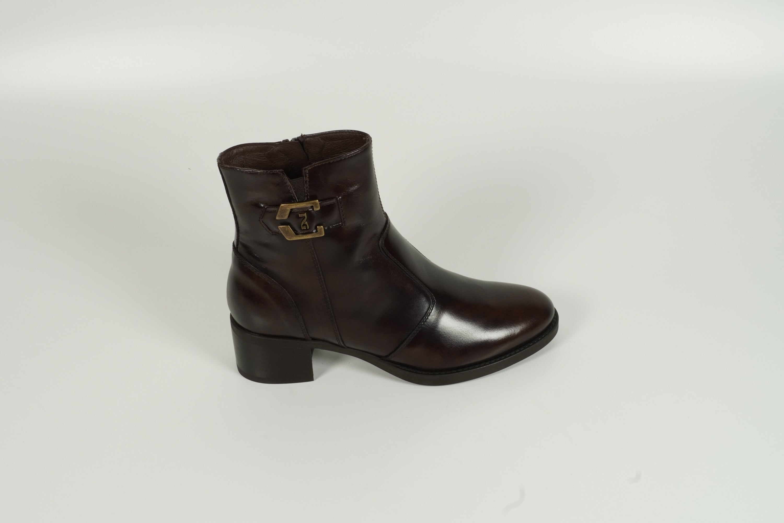 ankle boots brown