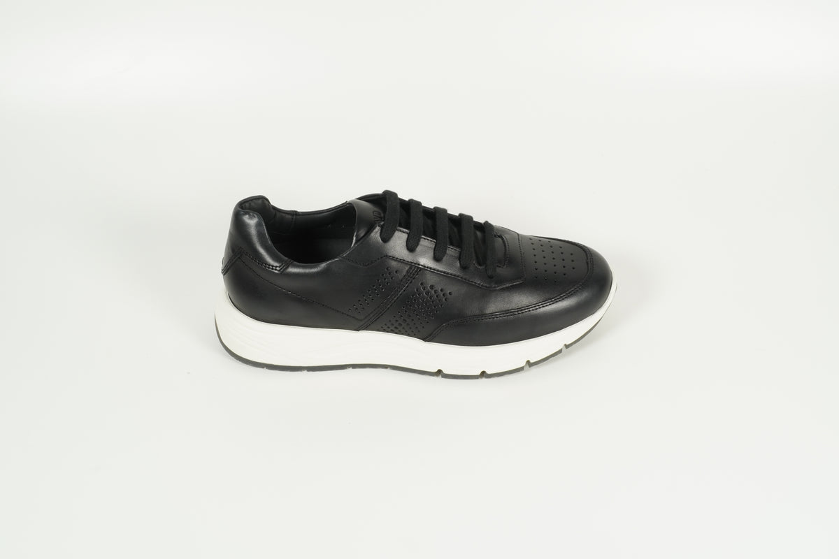 Sneaker Schwarz