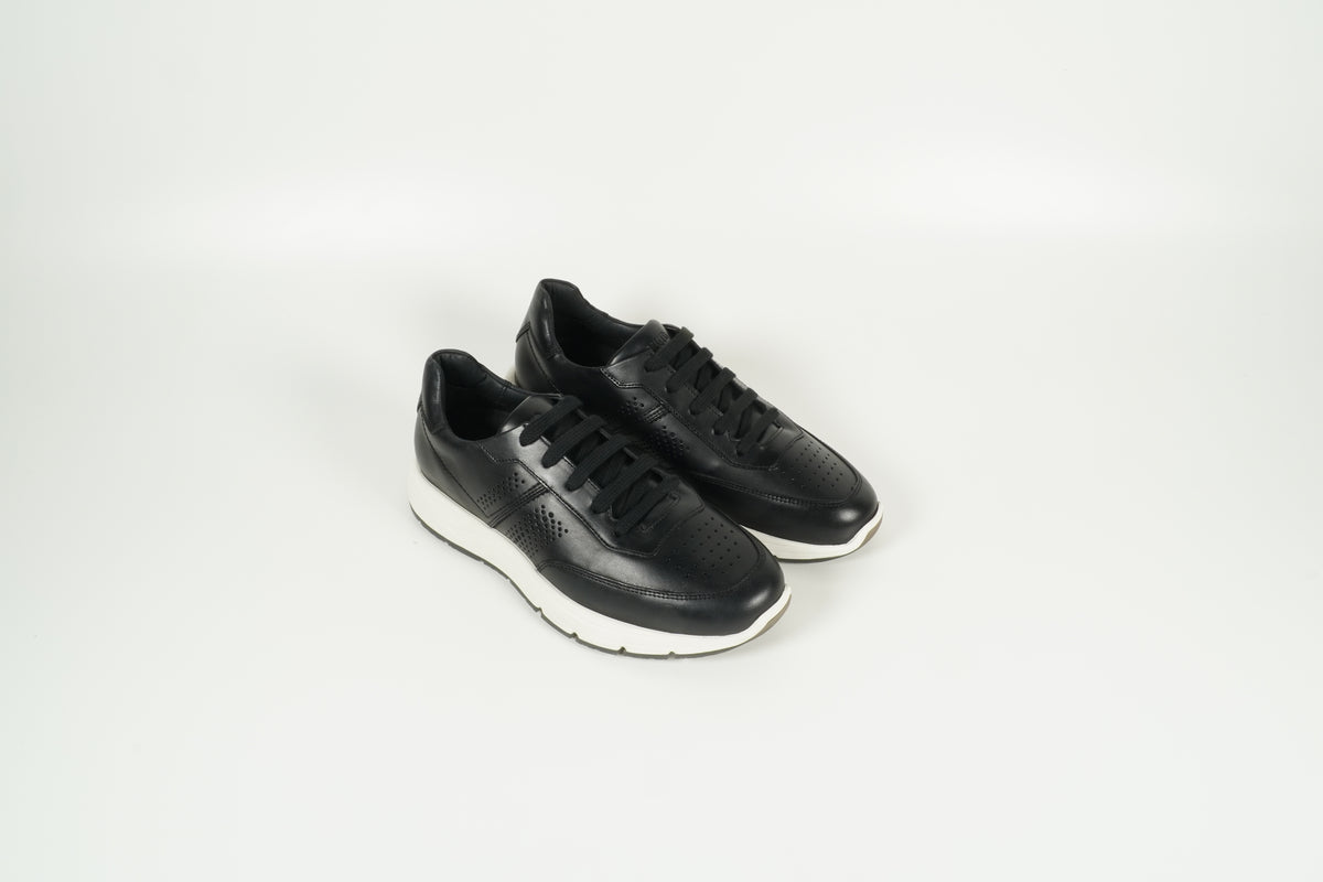 Sneaker Schwarz