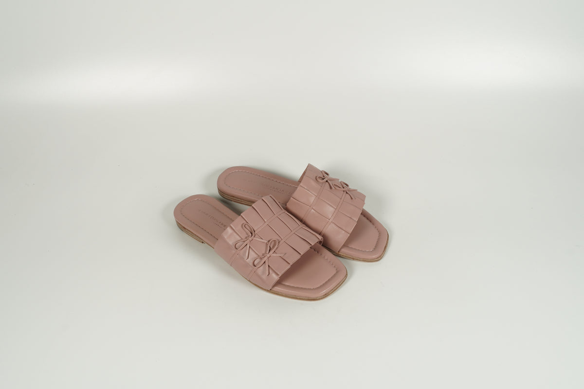 pink mules
